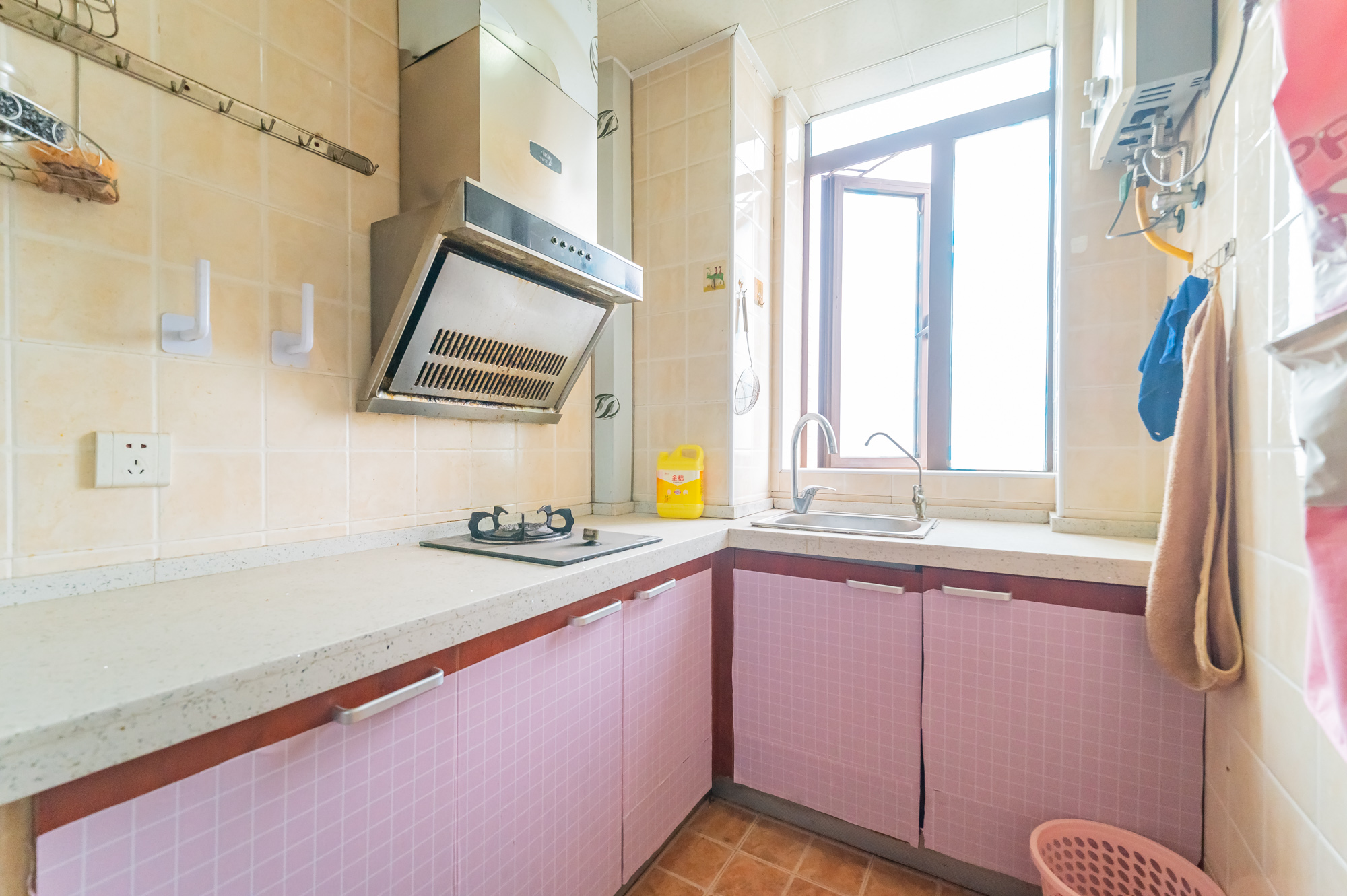 水岸世景 2室2厅1卫 45.0万 水岸世景 2室2厅1卫 45.0万厨房