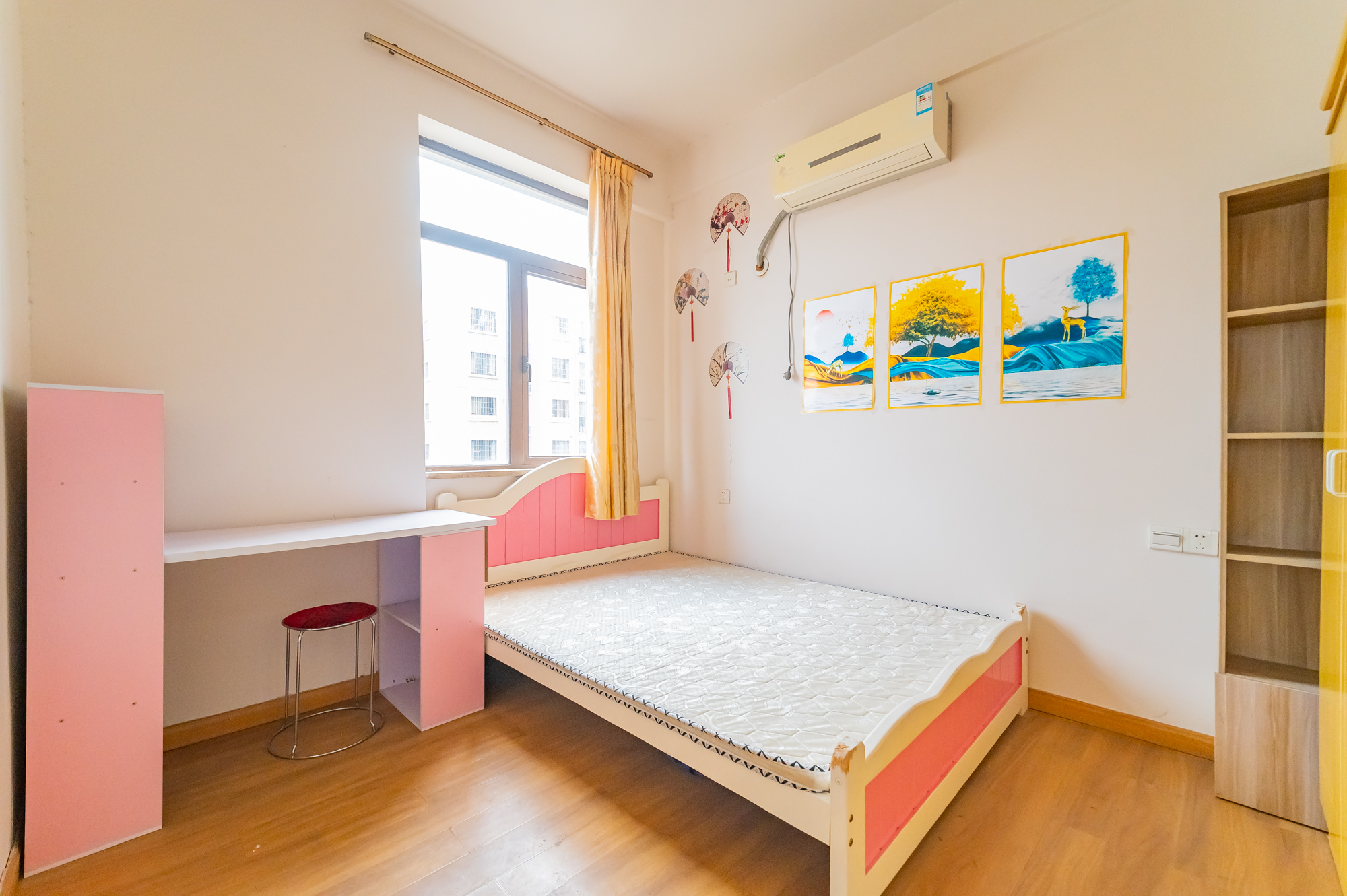 水岸世景 2室2厅1卫 45.0万 水岸世景 2室2厅1卫 45.0万卧室