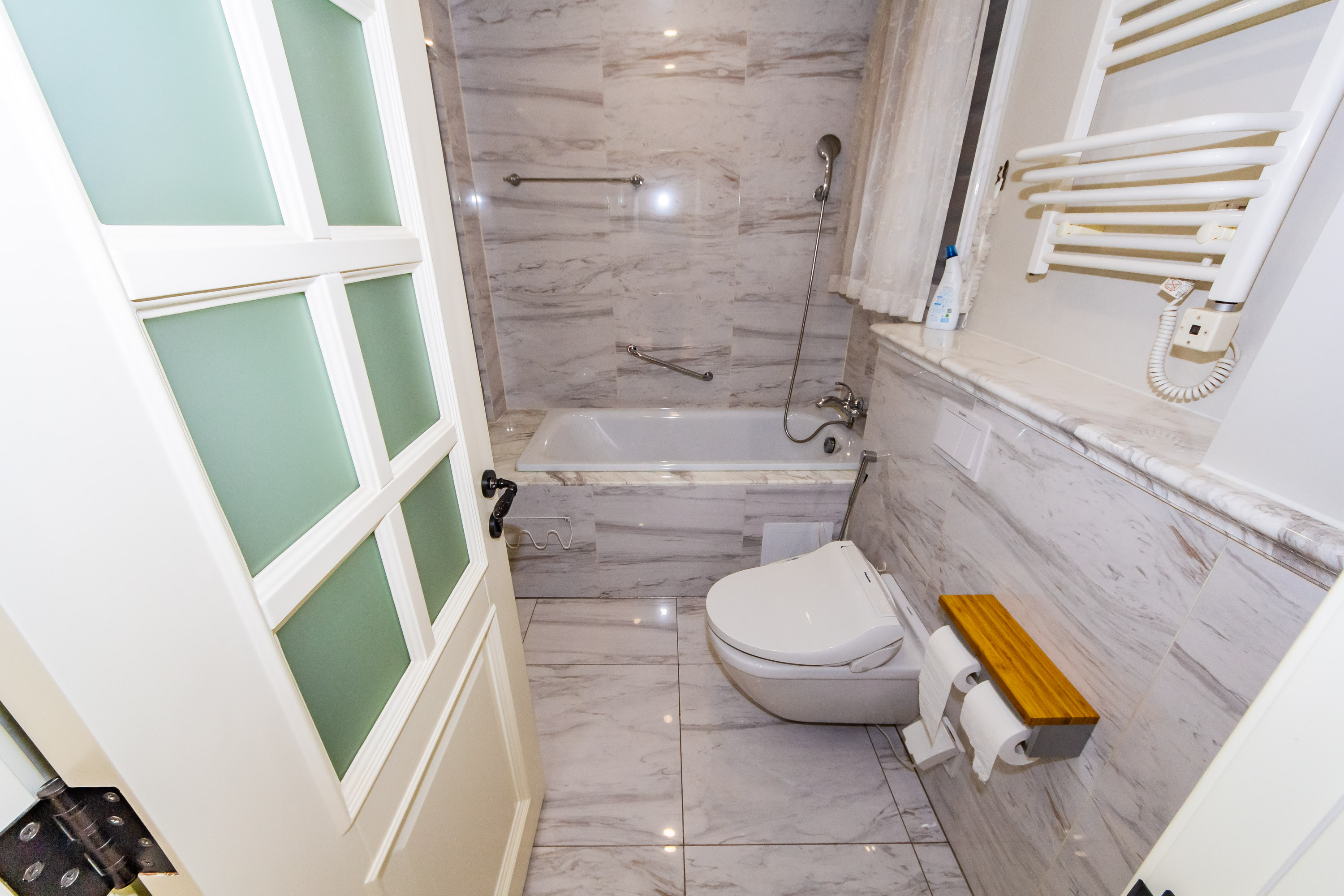 恒大御景半岛湘江苑（恒大御景半岛一期）  6室2厅4卫    878.84万卫生间