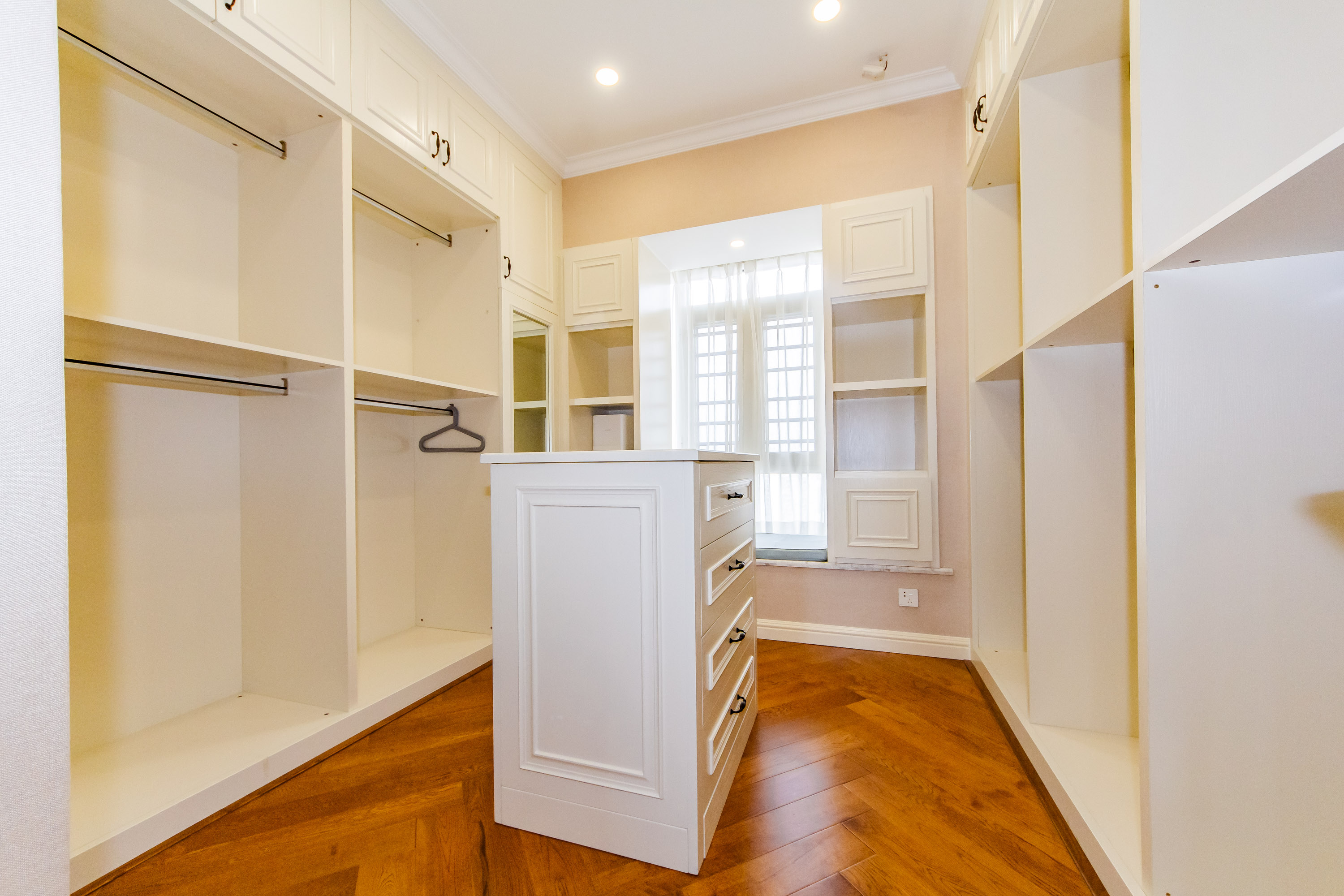 恒大御景半岛湘江苑（恒大御景半岛一期）  6室2厅4卫    878.84万其他