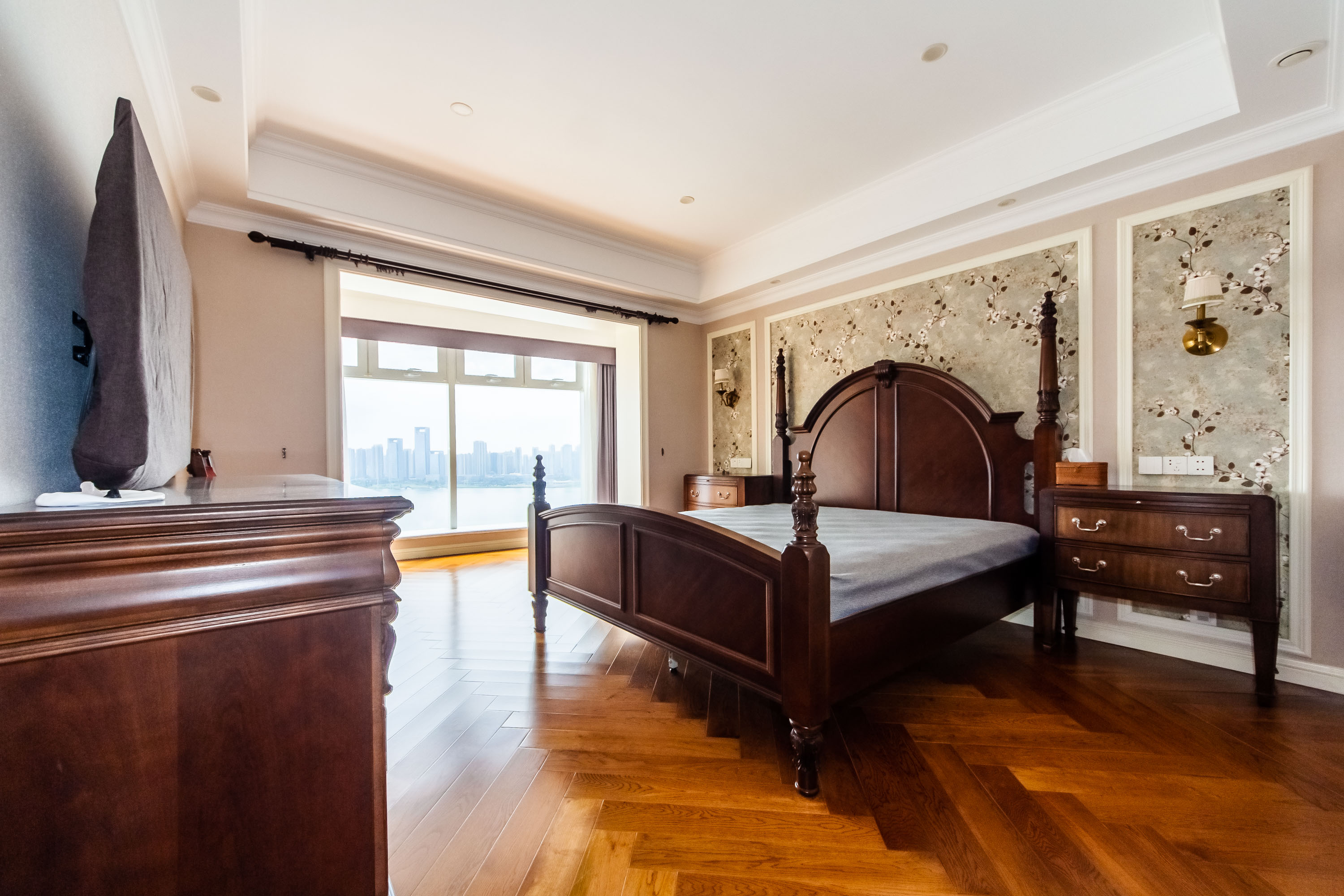 恒大御景半岛湘江苑（恒大御景半岛一期）  6室2厅4卫    878.84万卧室