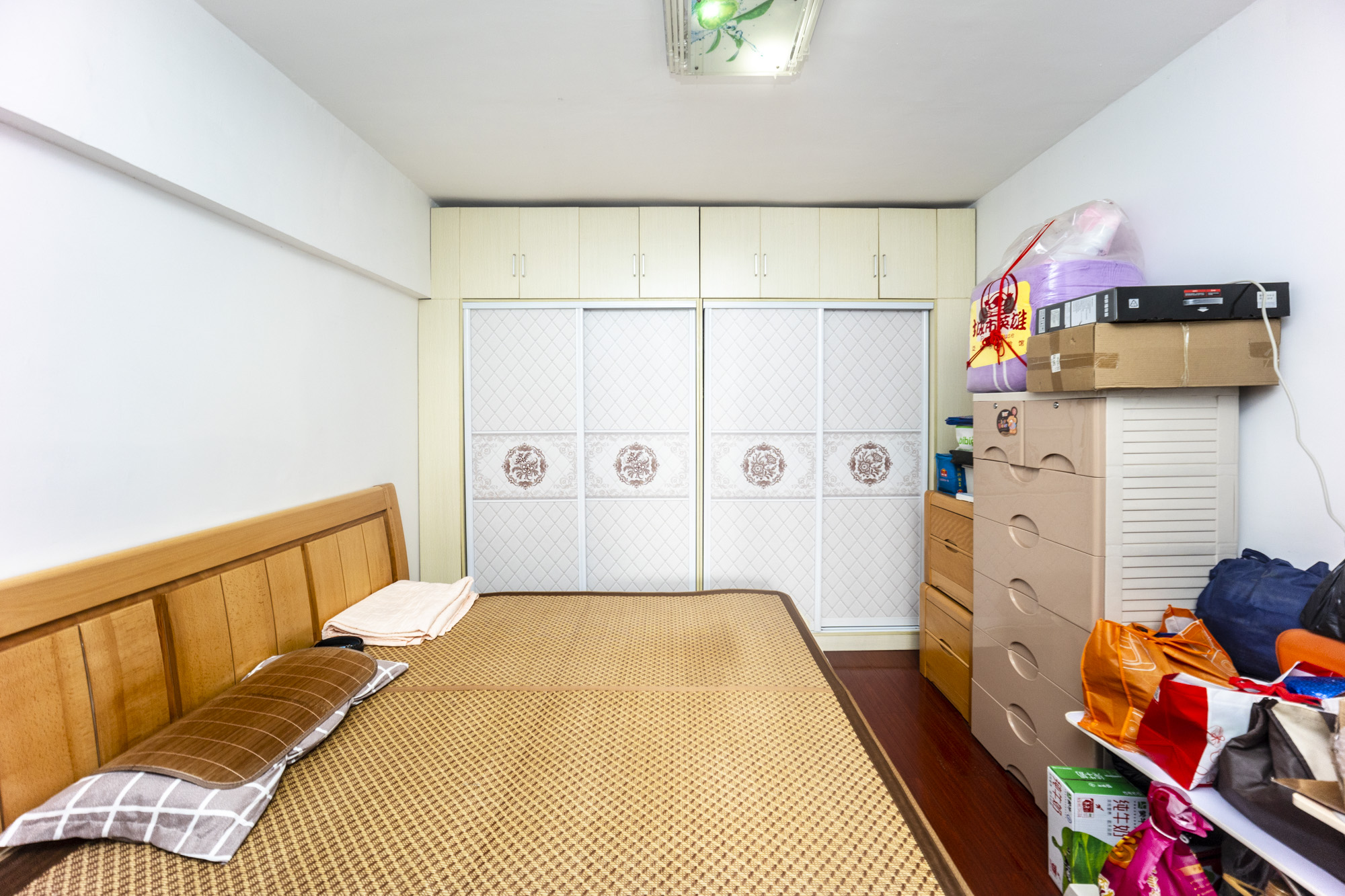 富绿新村  2室2厅1卫   62.80万卧室