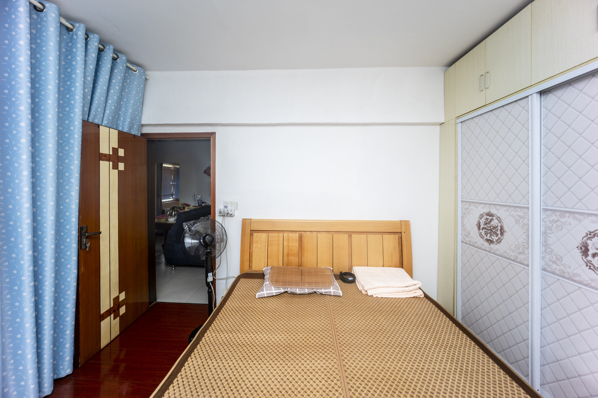 富绿新村  2室2厅1卫   62.80万卧室