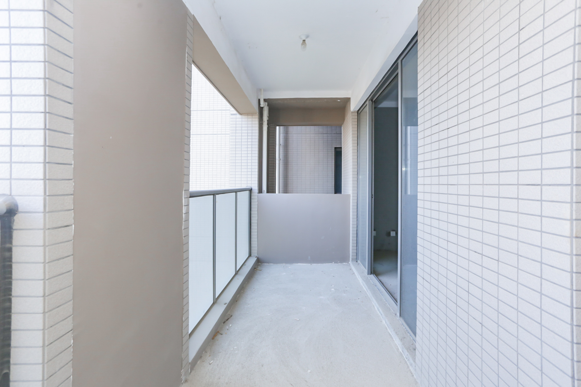 八方小区B区  4室2厅2卫   521.20万阳台