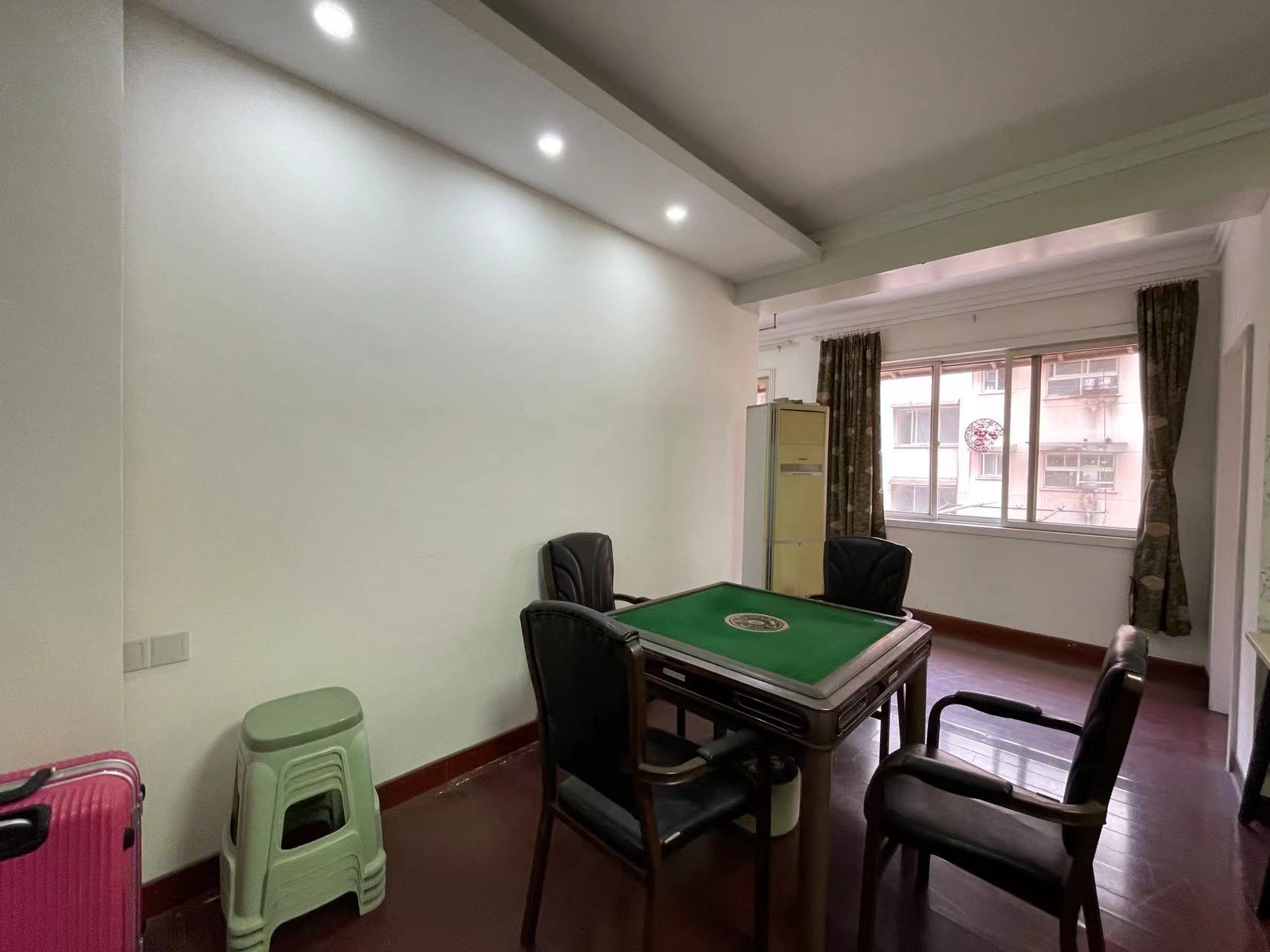 翡翠园  3室2厅1卫    48.8万 翡翠园  3室2厅1卫    48.8万室内图