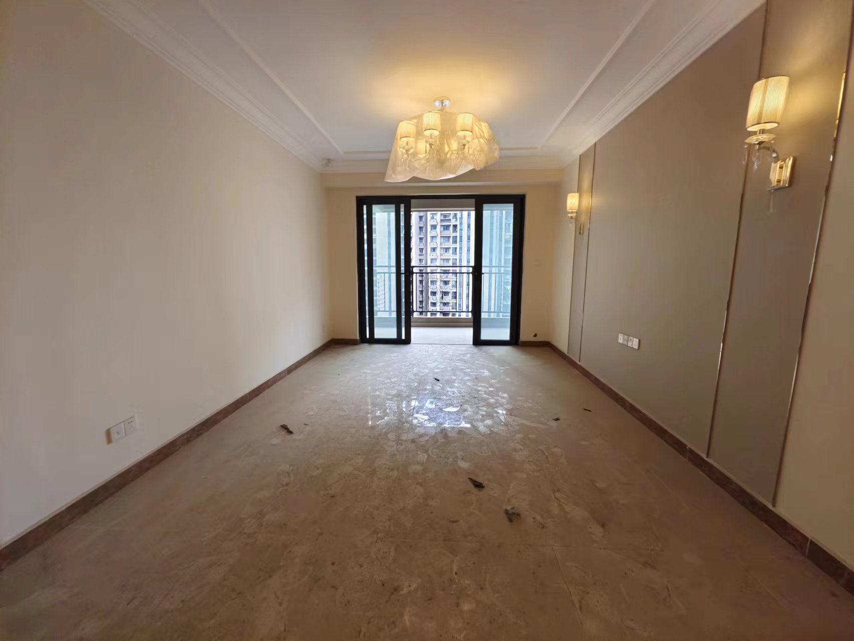 恒大华府 3室2厅2卫 93.0万 恒大华府 3室2厅2卫 93.0万室内图