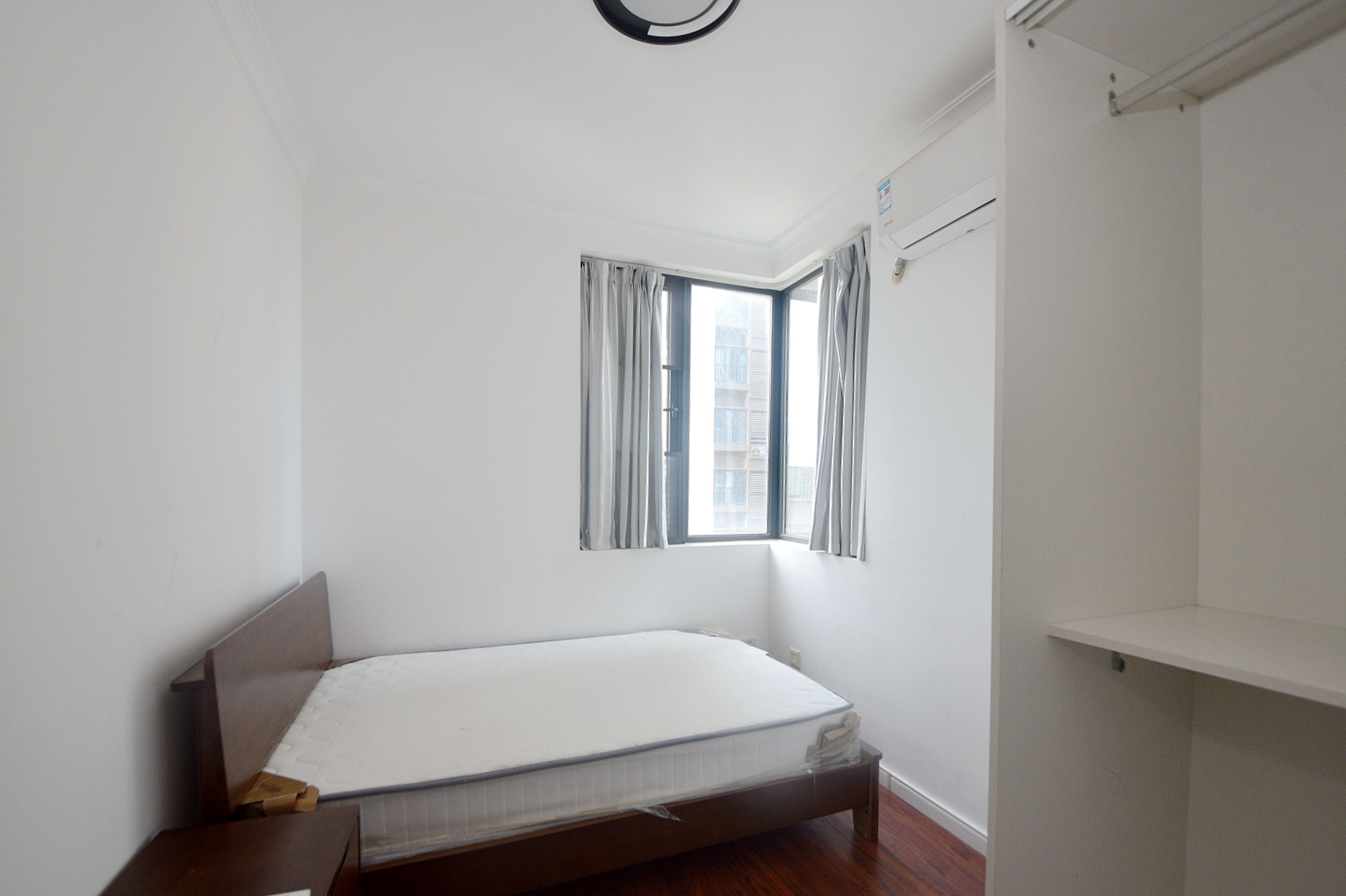 万科魅力之城观澜里  3室2厅2卫    119.0万卧室