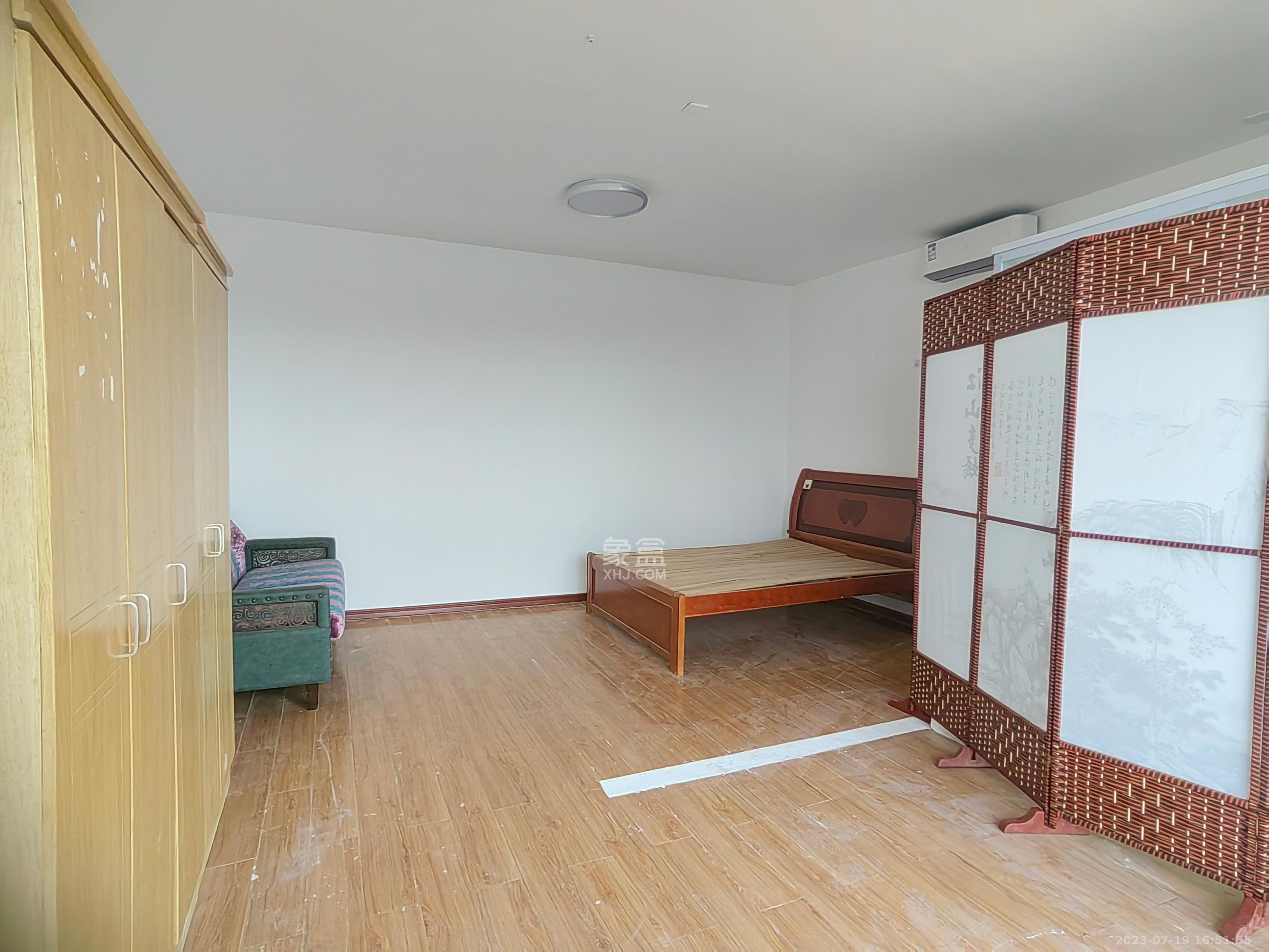 岳麓壹号  2室2厅1卫   1700.00元/月室内图