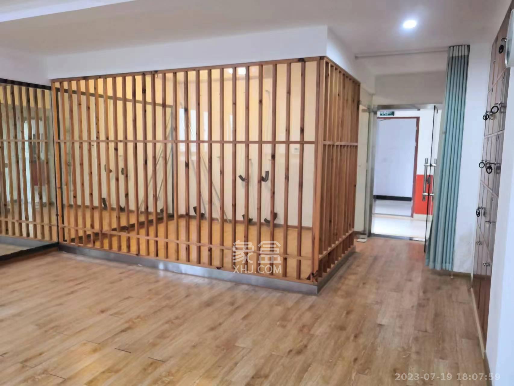 万博汇  1室1厅1卫   2200.00元/月室内图
