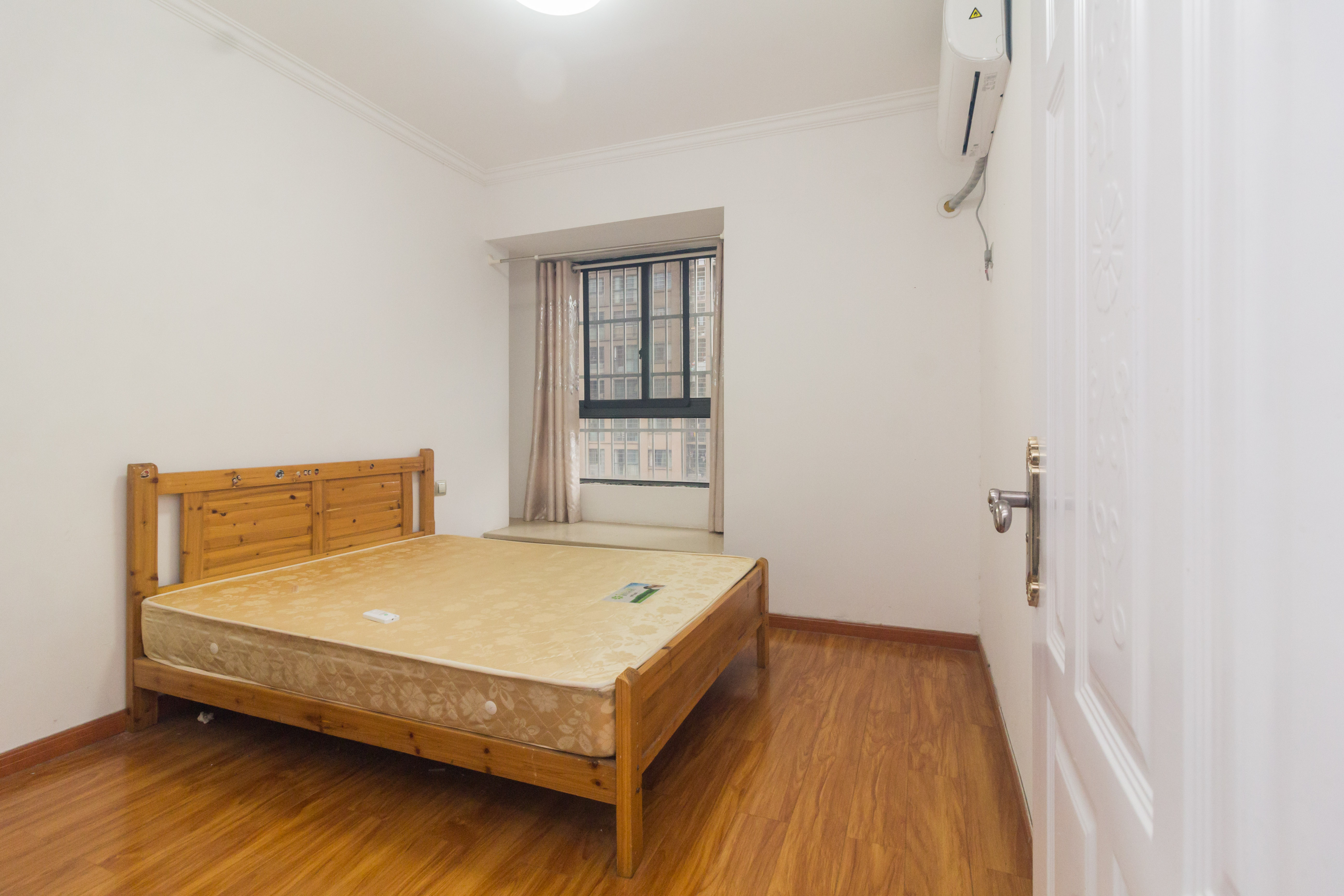 高林仕家 3室2厅1卫 72.00万 高林仕家 3室2厅1卫 72.00万卧室