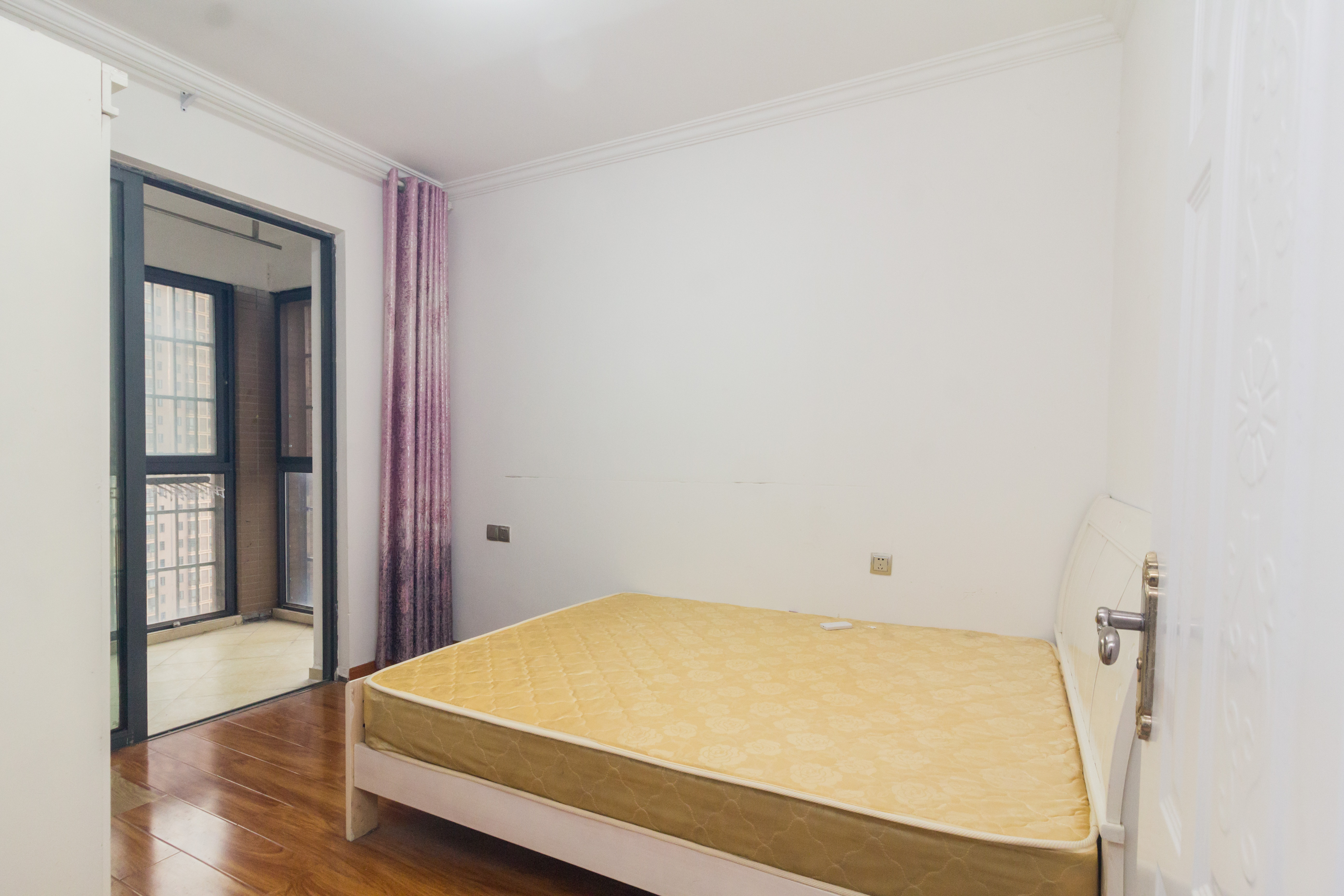 高林仕家 3室2厅1卫 72.00万 高林仕家 3室2厅1卫 72.00万卧室