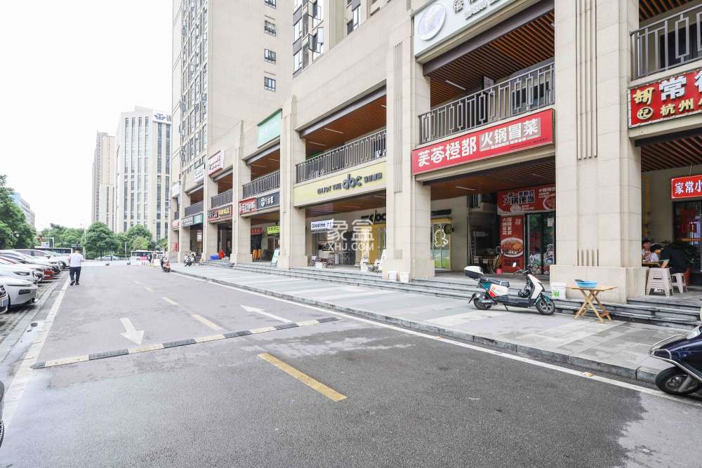 金地中交麓谷香頌(金地中交雅苑)   57.4㎡     258.00萬