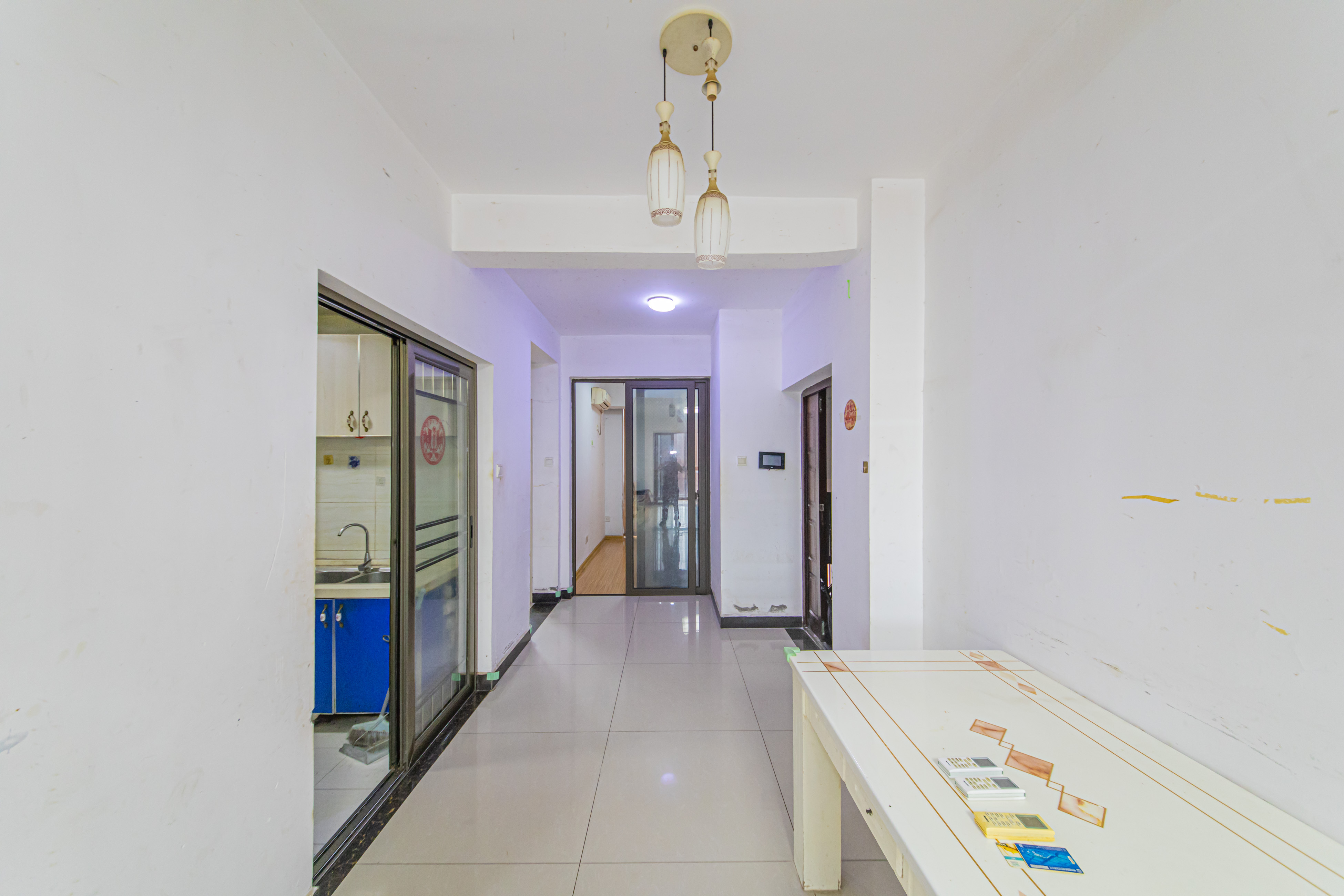 绿地公馆(绿地名邸) 3室2厅2卫 112.0万 绿地公馆(绿地名邸) 3室2厅2卫 112.0万客厅