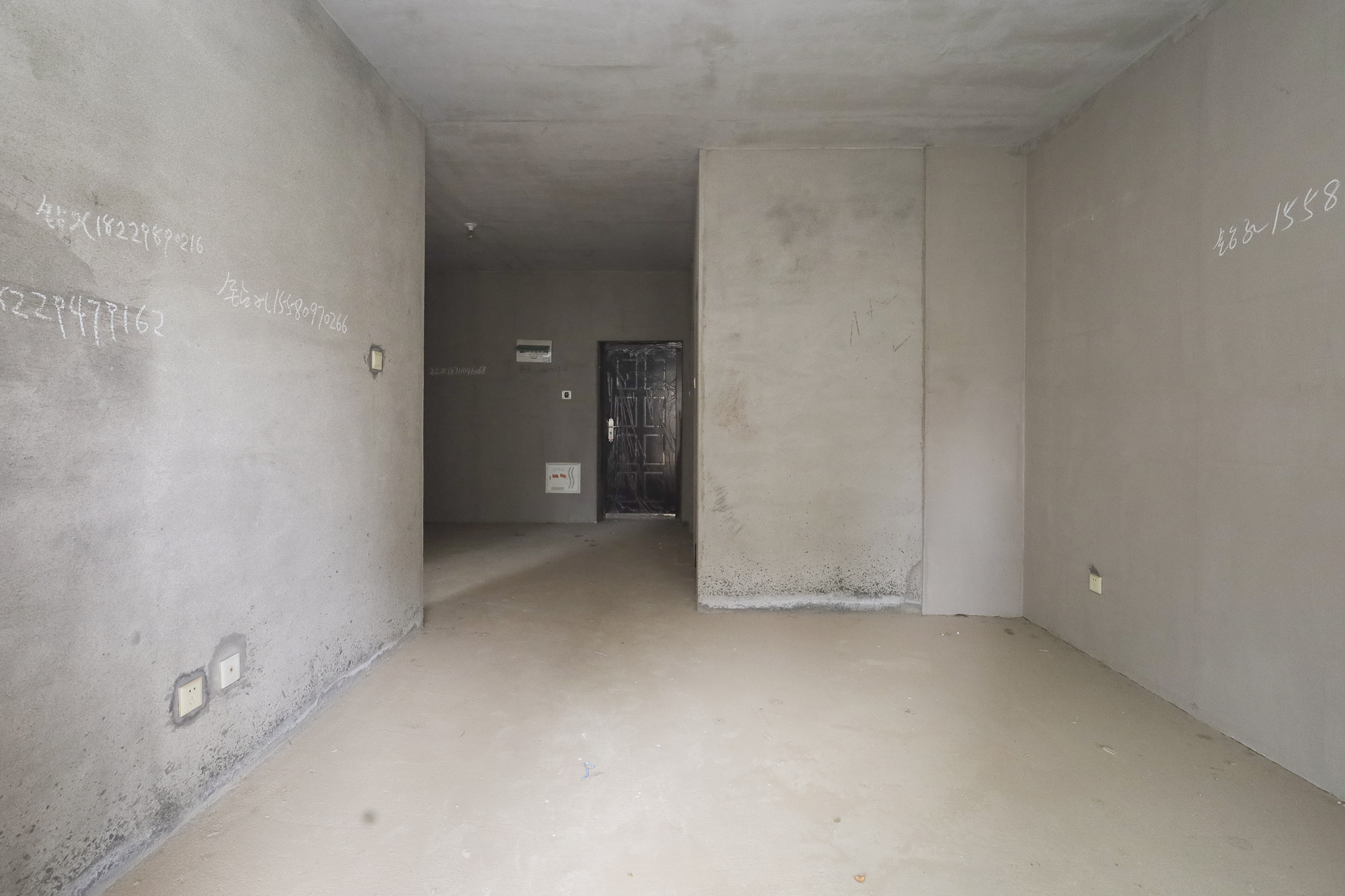 阳光丽城二期  3室2厅1卫    133.0万客厅