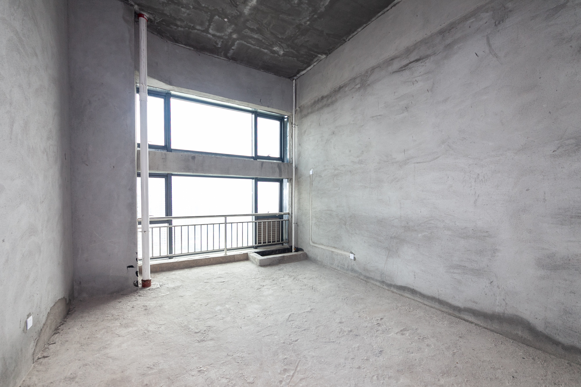 港湘铂玥(天园地芳国际珠宝城)  1室1厅1卫    40.8万 港湘铂玥(天园地芳国际珠宝城)  1室1厅1卫    40.8万客厅