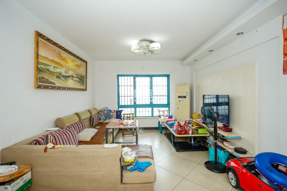 蝴蝶谷 3室2厅2厨2卫 72.00万