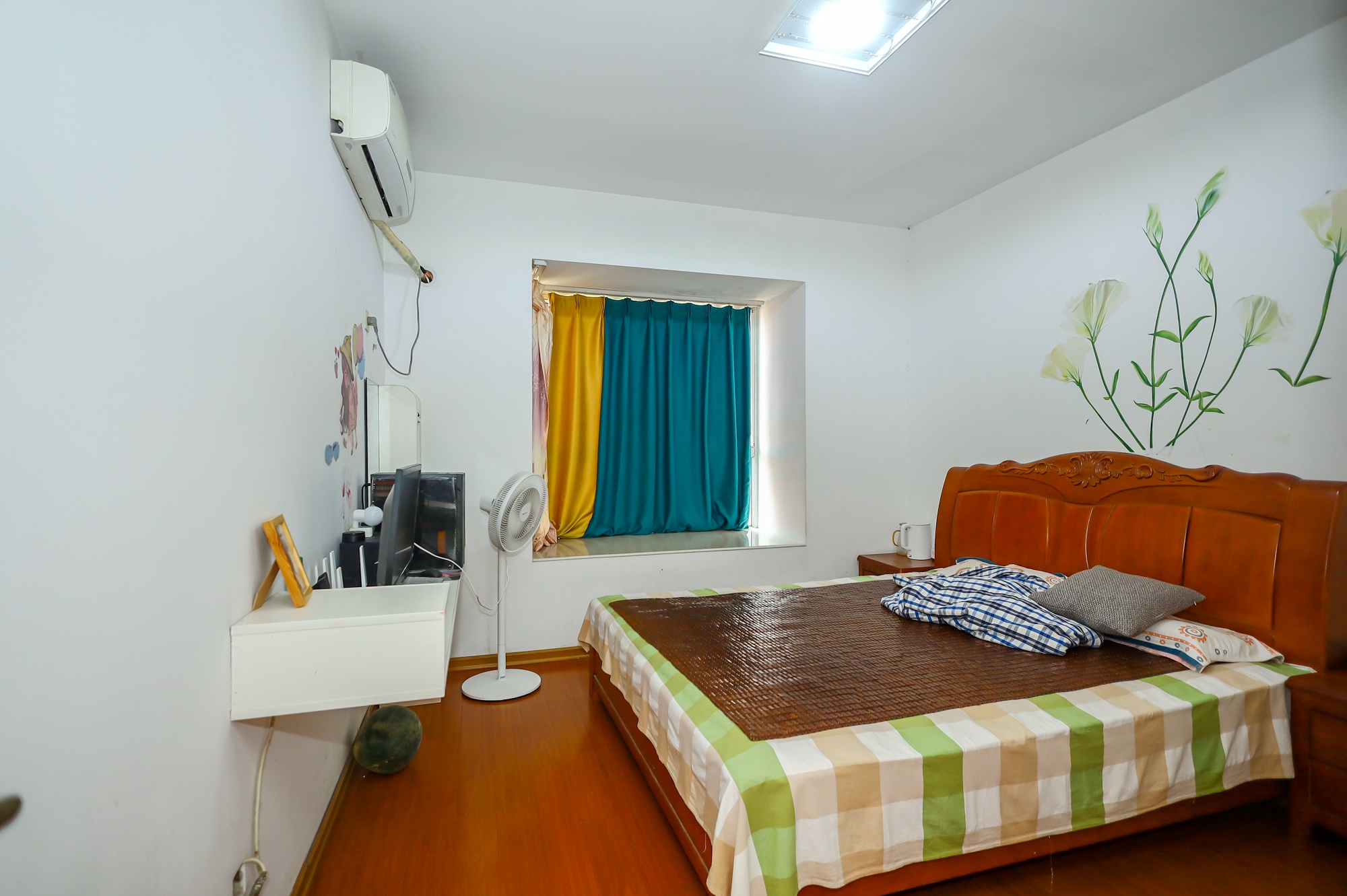 紫晶城  2室2厅1卫    59.0万卧室