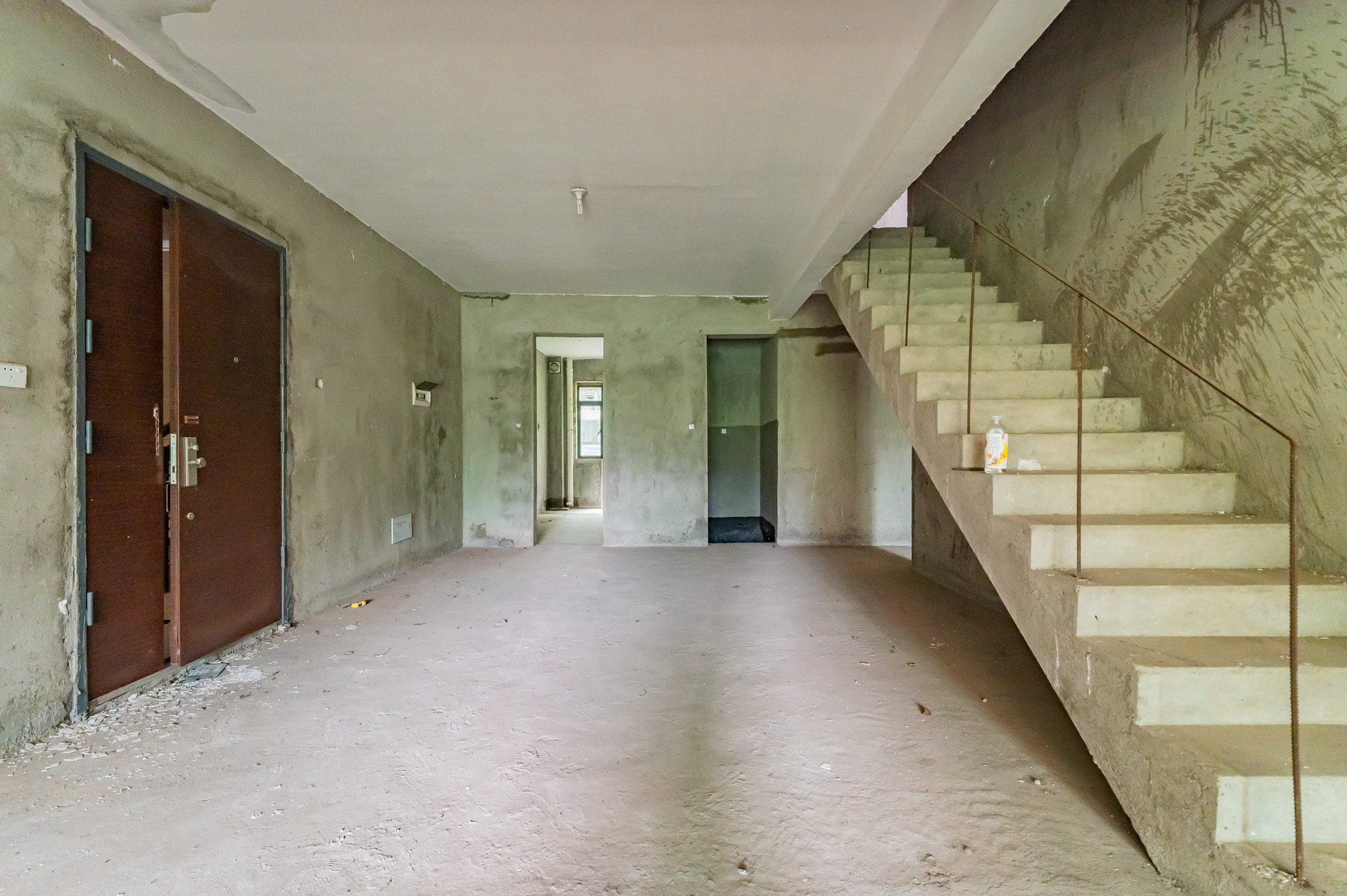 海伦春天 7室3厅2卫 265.0万 海伦春天 7室3厅2卫 265.0万客厅