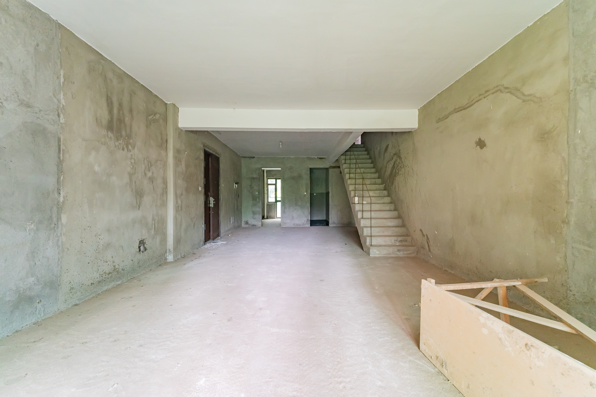 海伦春天 7室3厅2卫 265.0万 海伦春天 7室3厅2卫 265.0万客厅