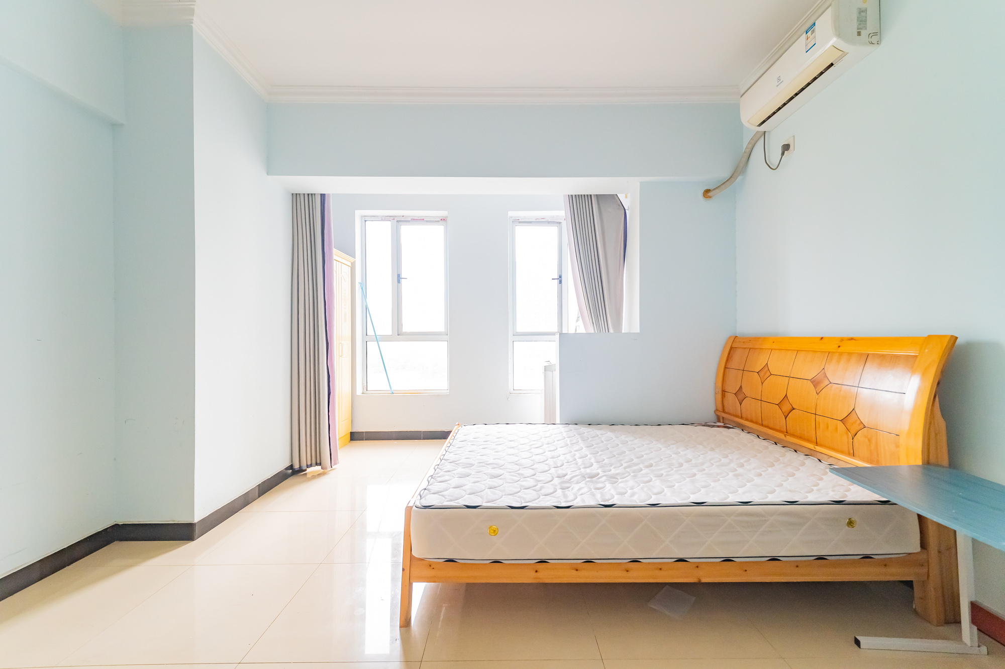 MOMA当代广场  1室1厅1卫    22.4万卧室