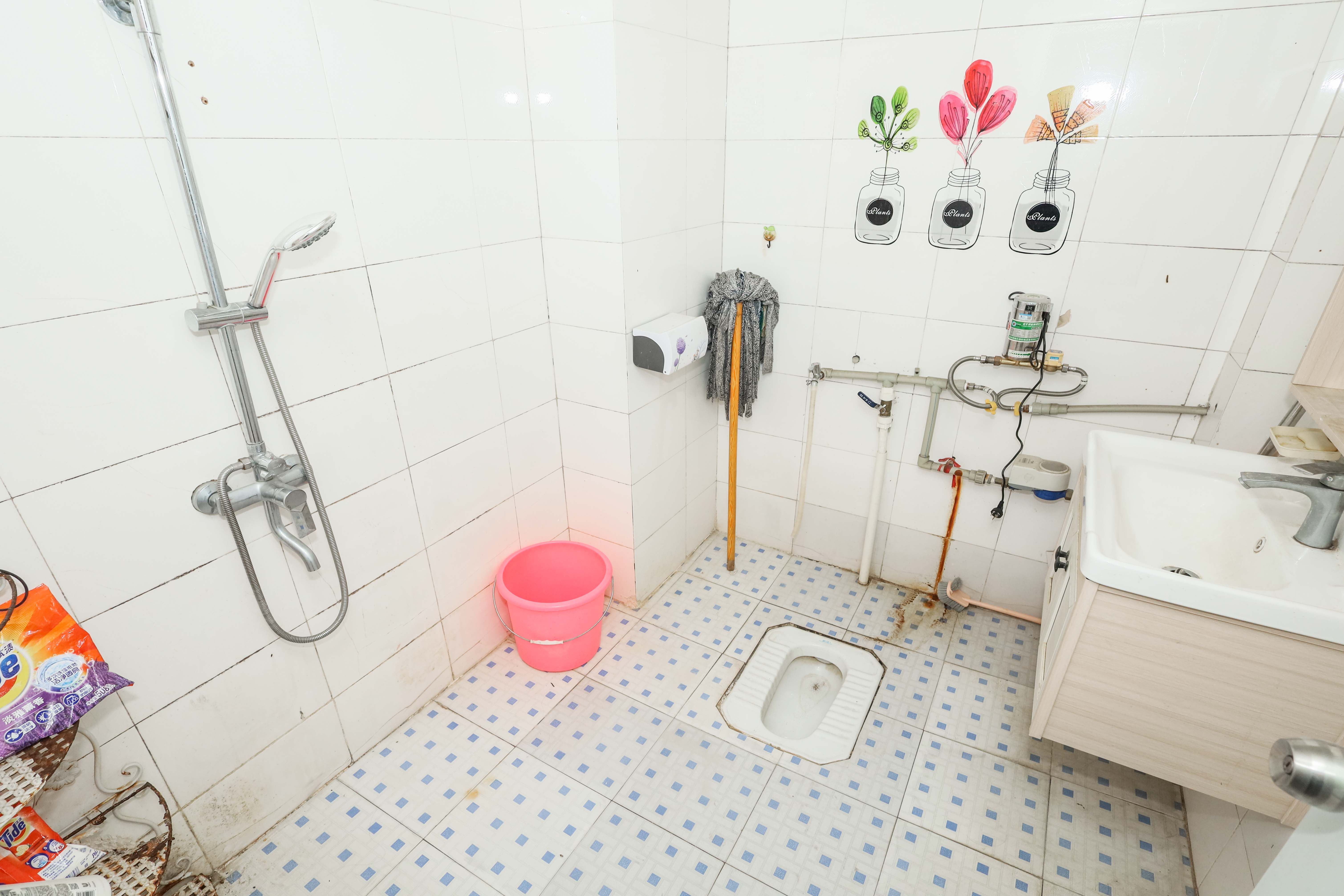 雷锋机电市场一期  2室2厅1卫    43.0万 雷锋机电市场一期  2室2厅1卫    43.0万卫生间