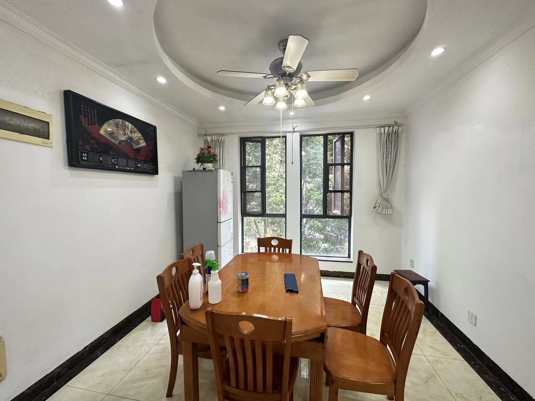 泰山公馆 3室2厅2卫 47.5万 泰山公馆 3室2厅2卫 47.5万室内图