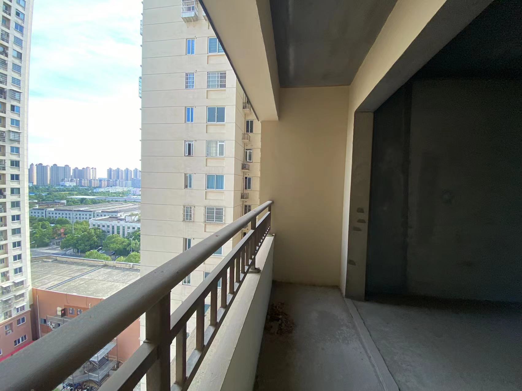 康馨佳园 3室2厅1卫 65.00万 康馨佳园 3室2厅1卫 65.00万室内图