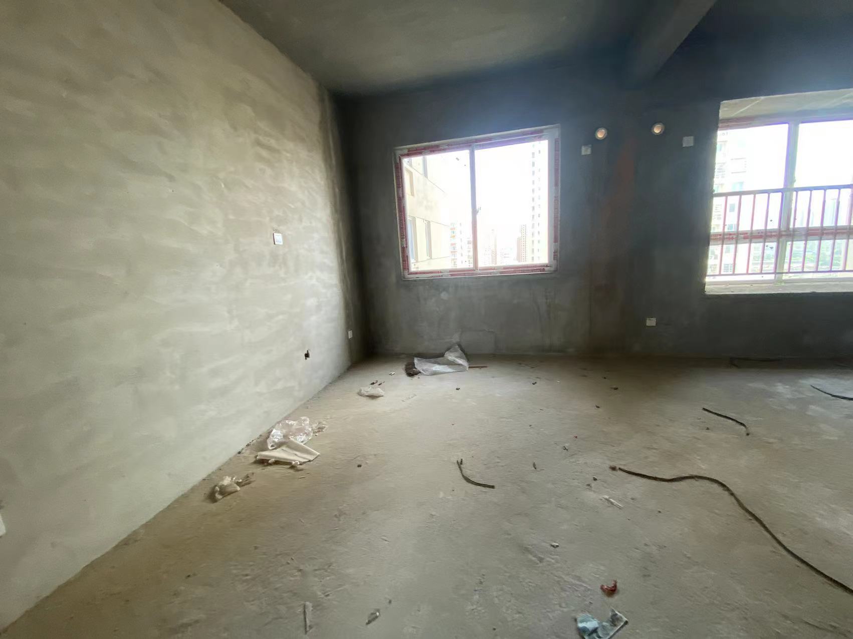 康馨佳园 3室2厅1卫 65.00万 康馨佳园 3室2厅1卫 65.00万室内图