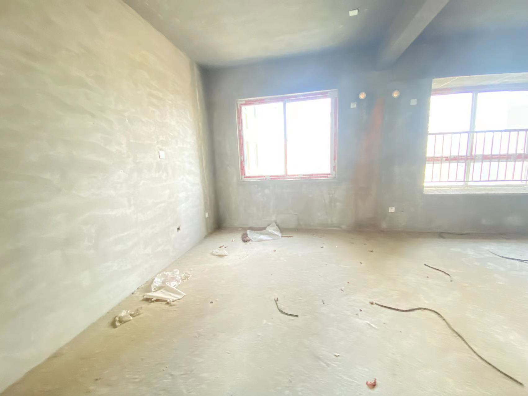 康馨佳园 3室2厅1卫 65.00万 康馨佳园 3室2厅1卫 65.00万室内图