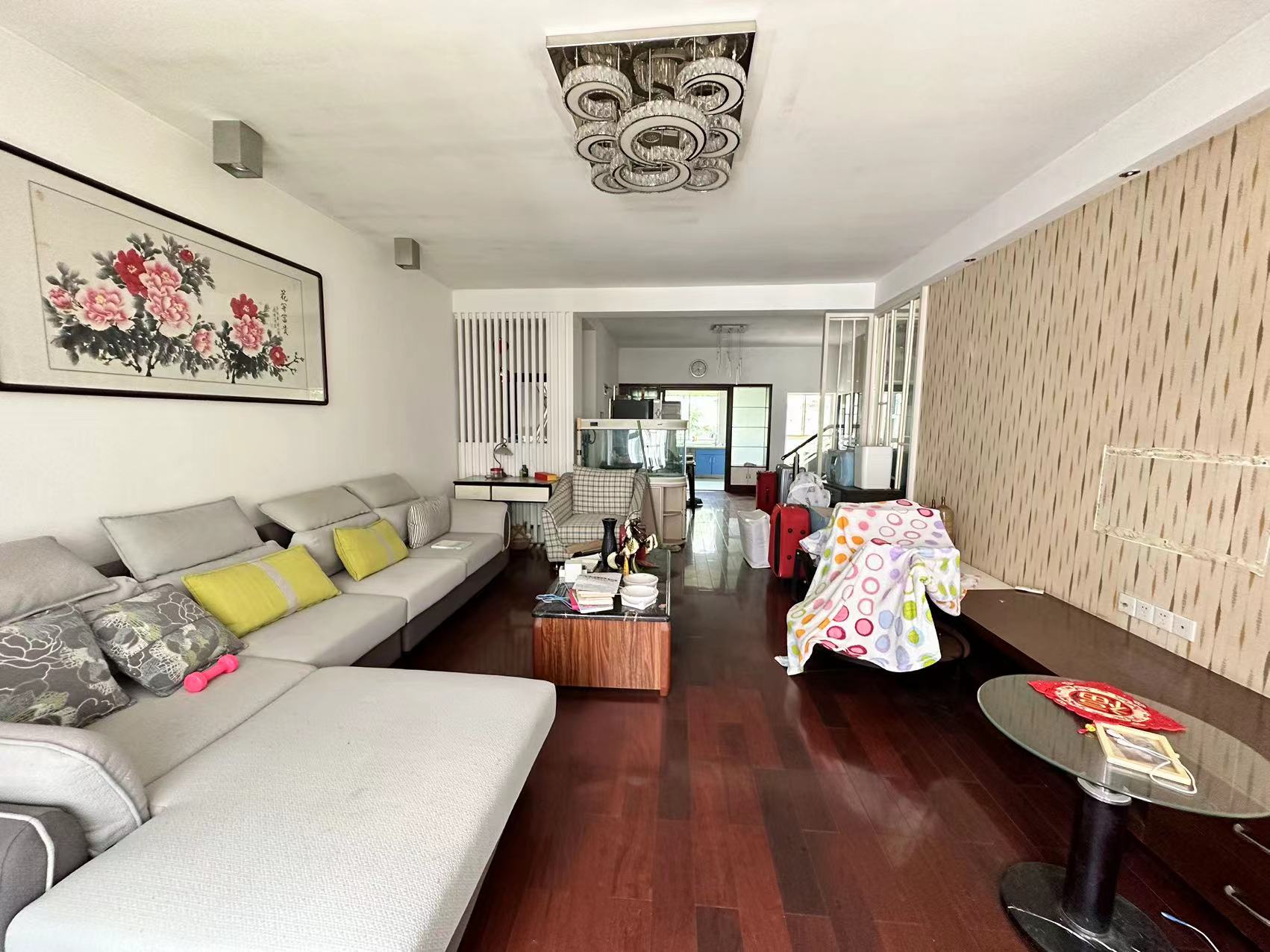 蓝盾景园一期 3室2厅2卫 85.80万 蓝盾景园一期 3室2厅2卫 85.80万室内图