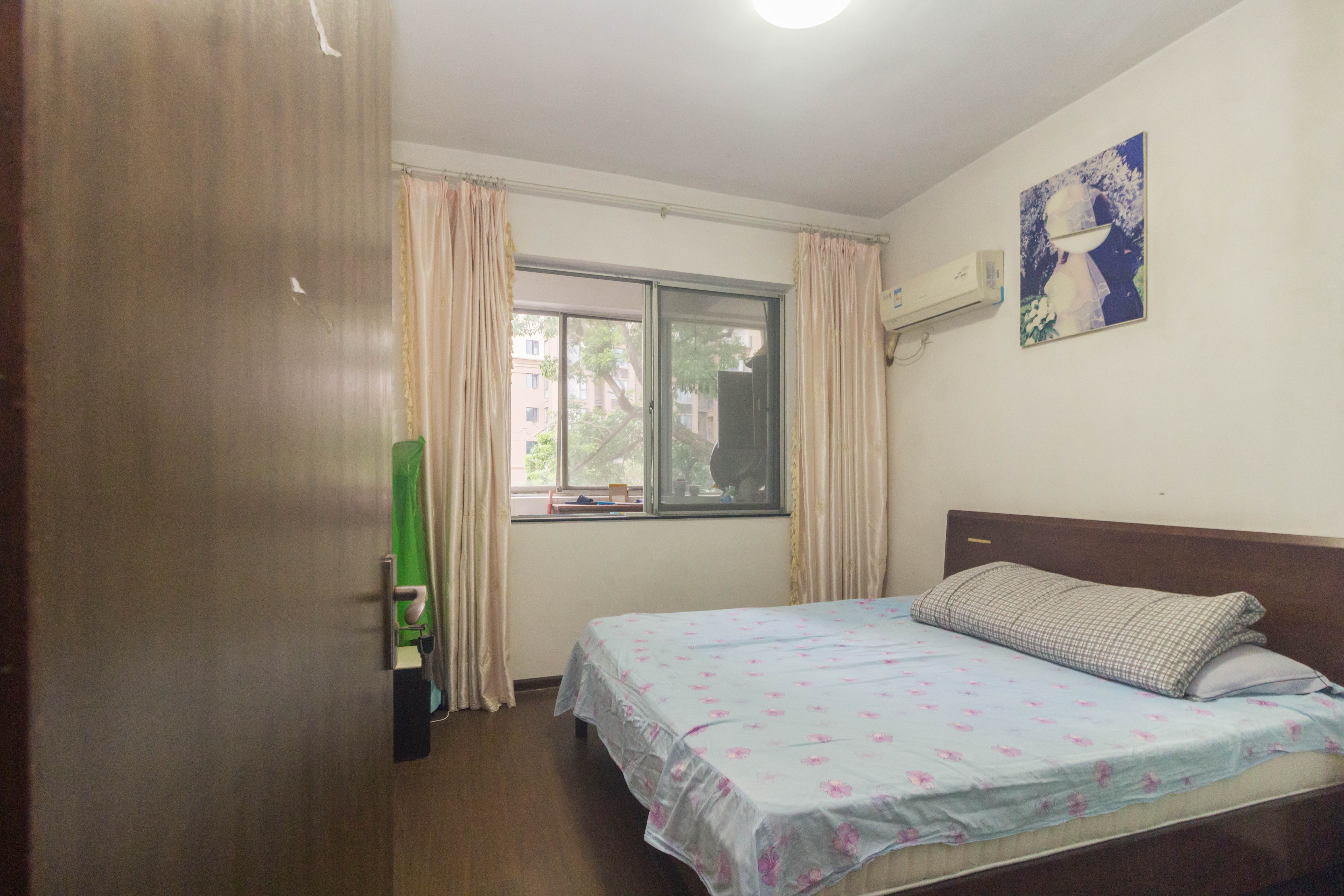 长沙县泉塘粮运宿舍大院  2室2厅1卫    36.0万 长沙县泉塘粮运宿舍大院  2室2厅1卫    36.0万卧室