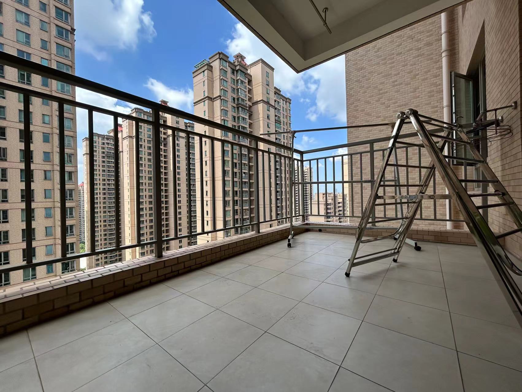 晋合湘水湾三期  4室2厅2卫   195.00万 晋合湘水湾三期  4室2厅2卫   195.00万室内图