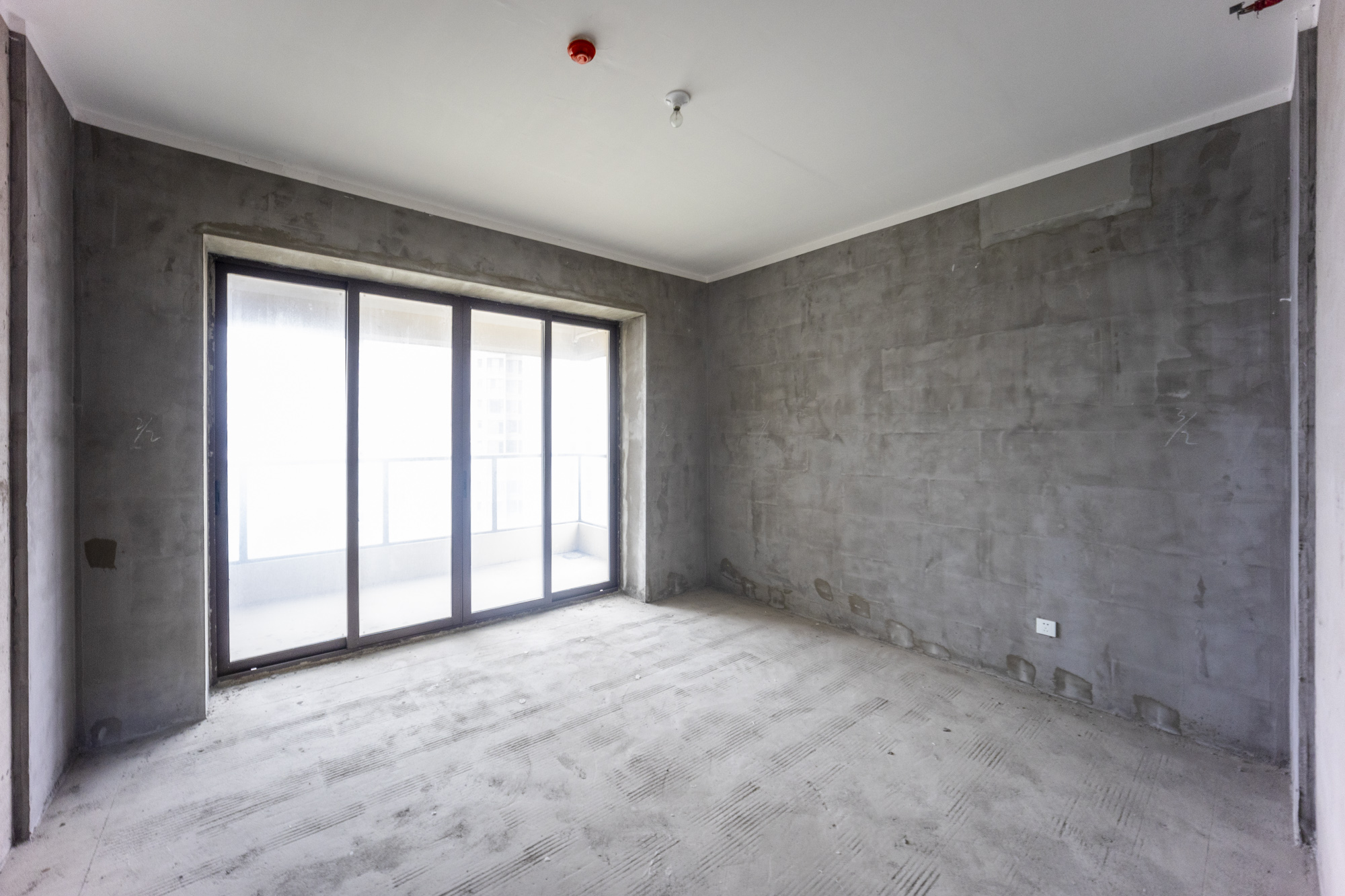 中建江山壹号  5室2厅4卫   608.70万其他