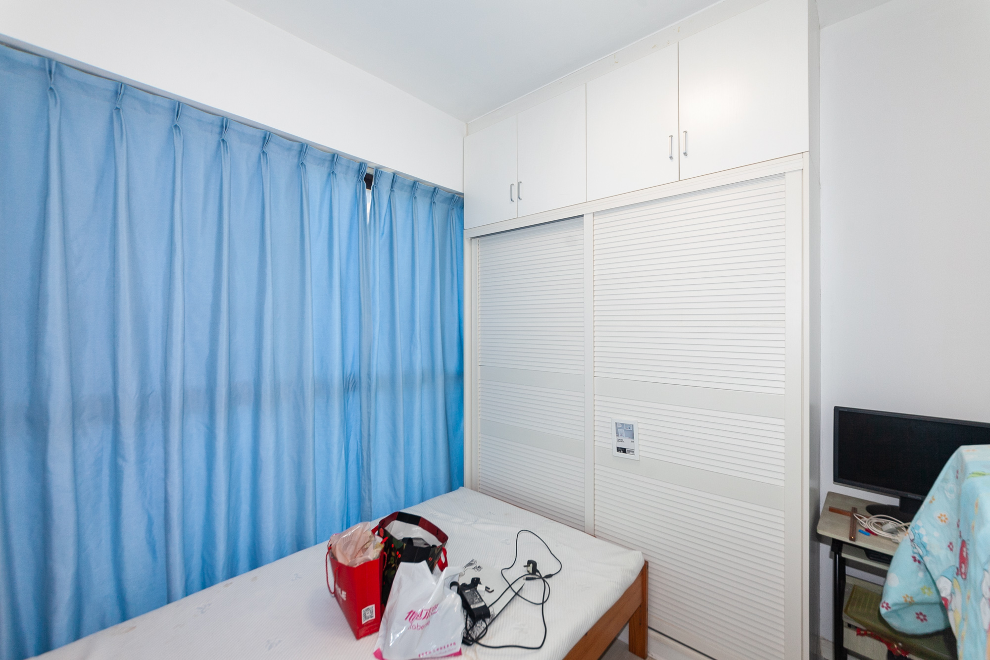 长燃新奥佳园 3室2厅2卫 109.0万 长燃新奥佳园 3室2厅2卫 109.0万卧室