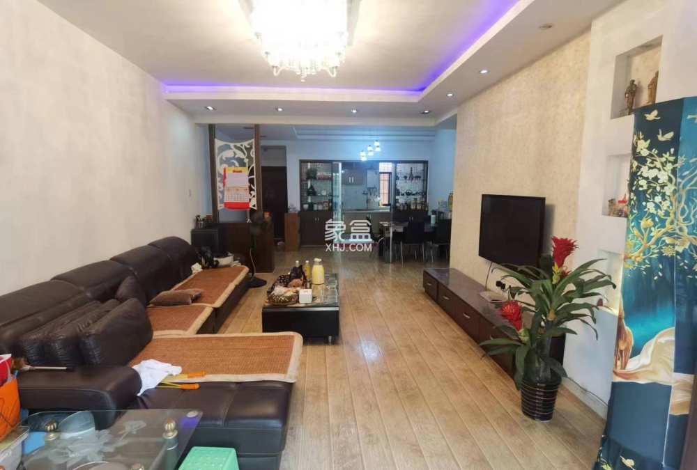 华雅花园  3室2厅2卫    62.8万