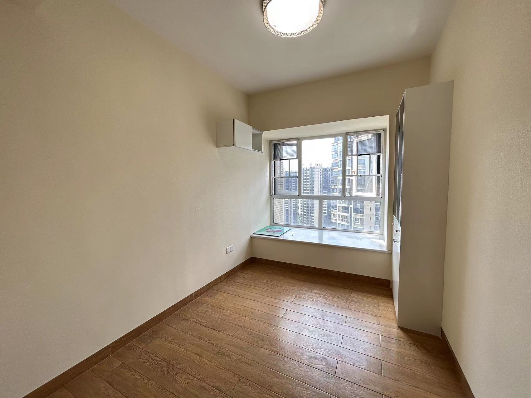 美的城二期 4室2厅2卫 99.8万 美的城二期 4室2厅2卫 99.8万室内图