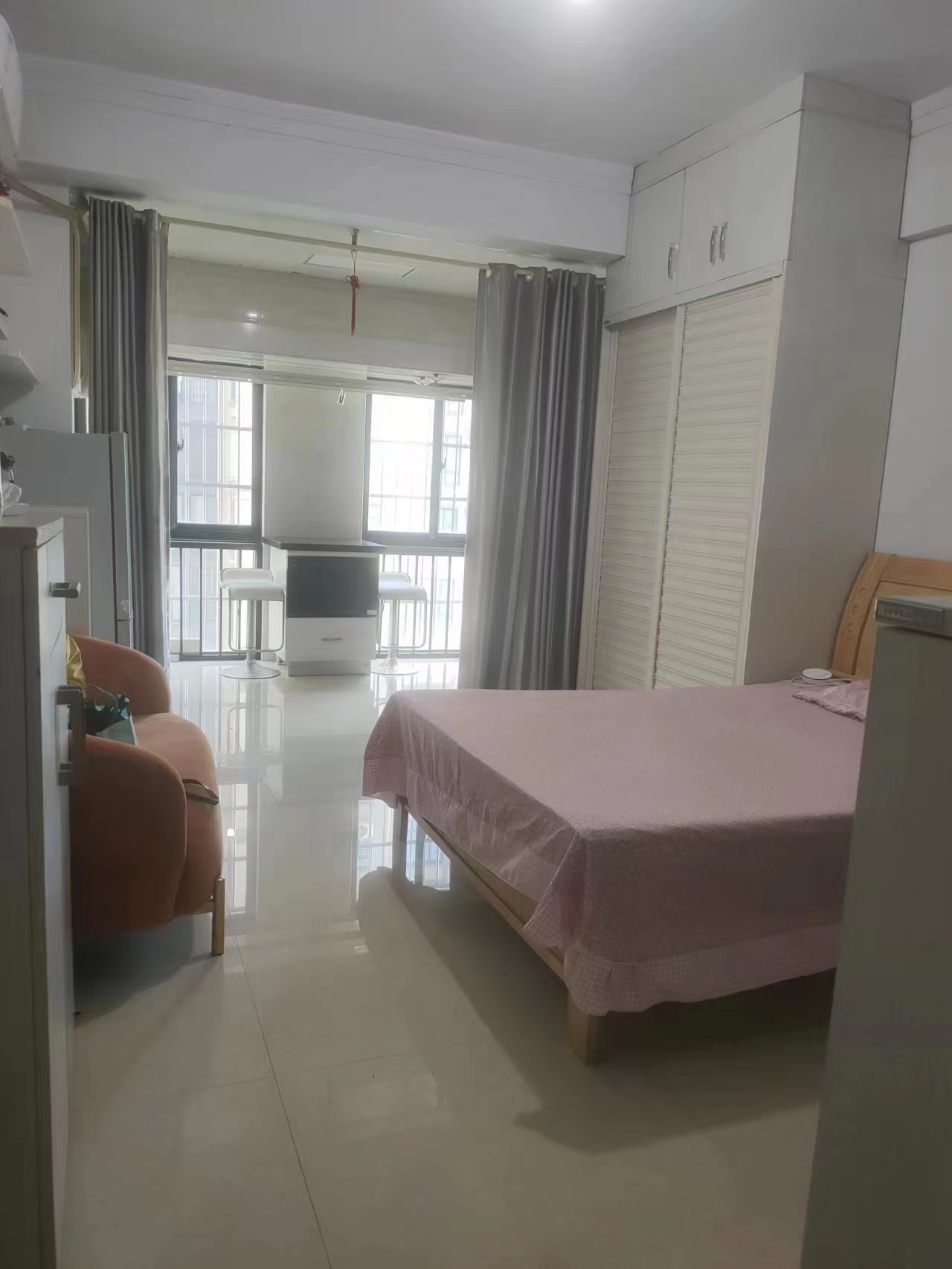 中建岳阳中心  1室0厅1卫   1300.00元/月室内图1