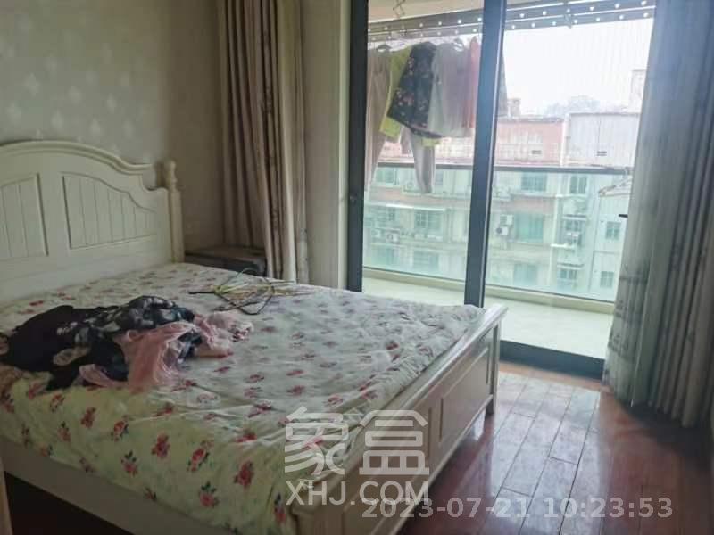 岳麓壹号  3室2厅2卫   3800.00元/月室内图