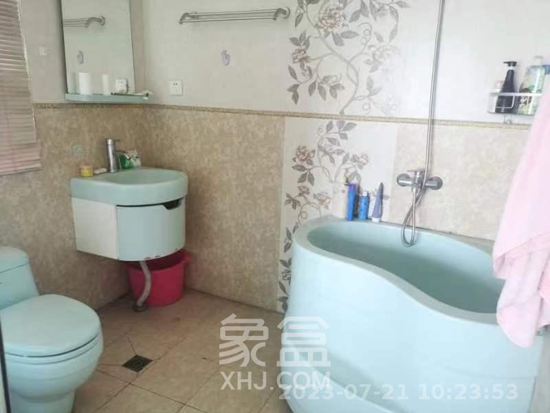 岳麓壹号  3室2厅2卫   3800.00元/月室内图