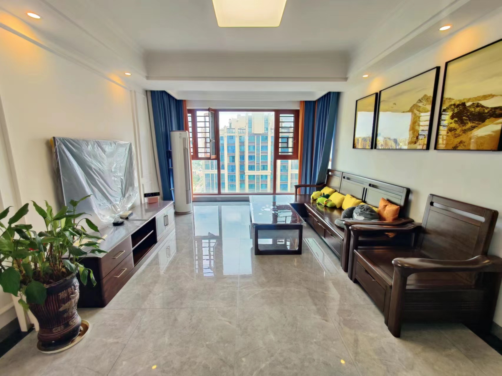 金轮翡翠名园 3室2厅1卫 98.0万 金轮翡翠名园 3室2厅1卫 98.0万室内图