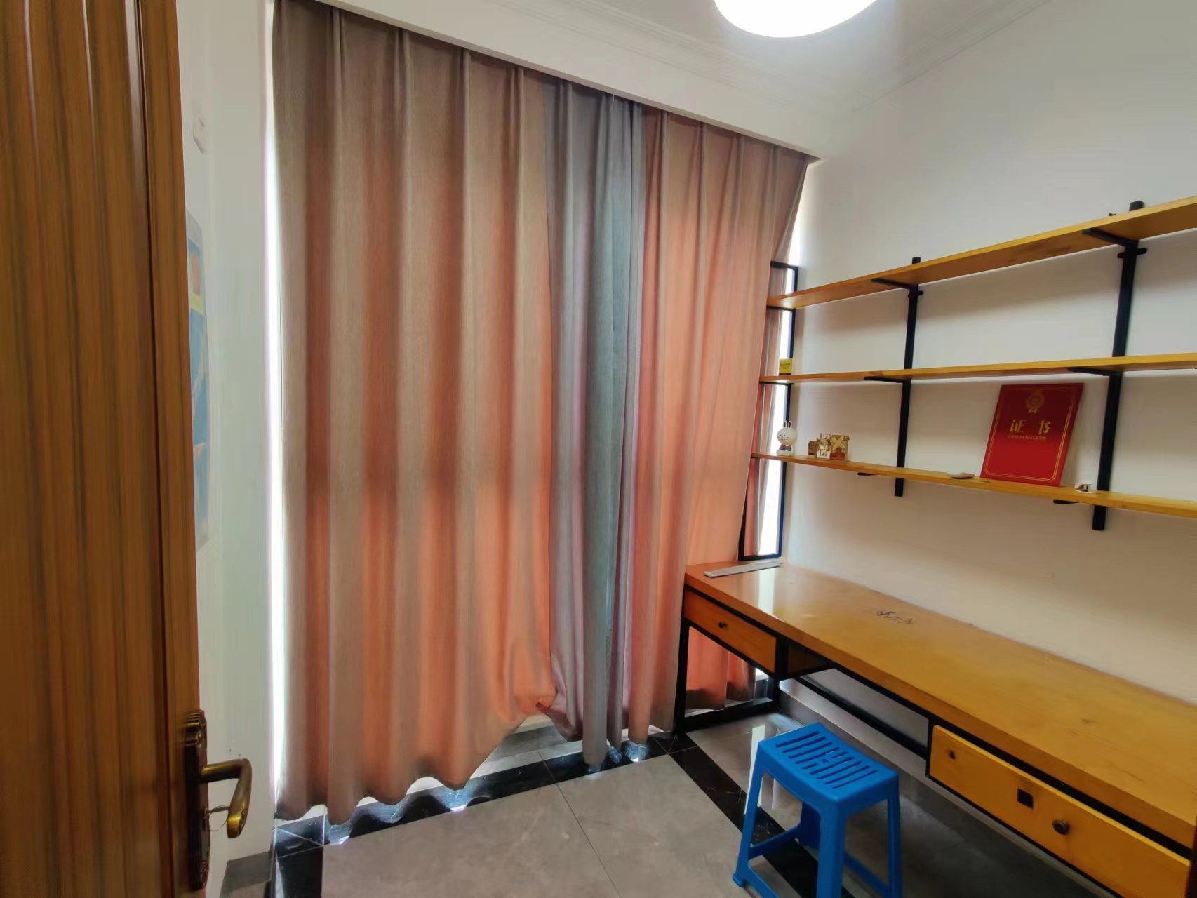 金轮翡翠名园 3室2厅1卫 98.0万 金轮翡翠名园 3室2厅1卫 98.0万室内图