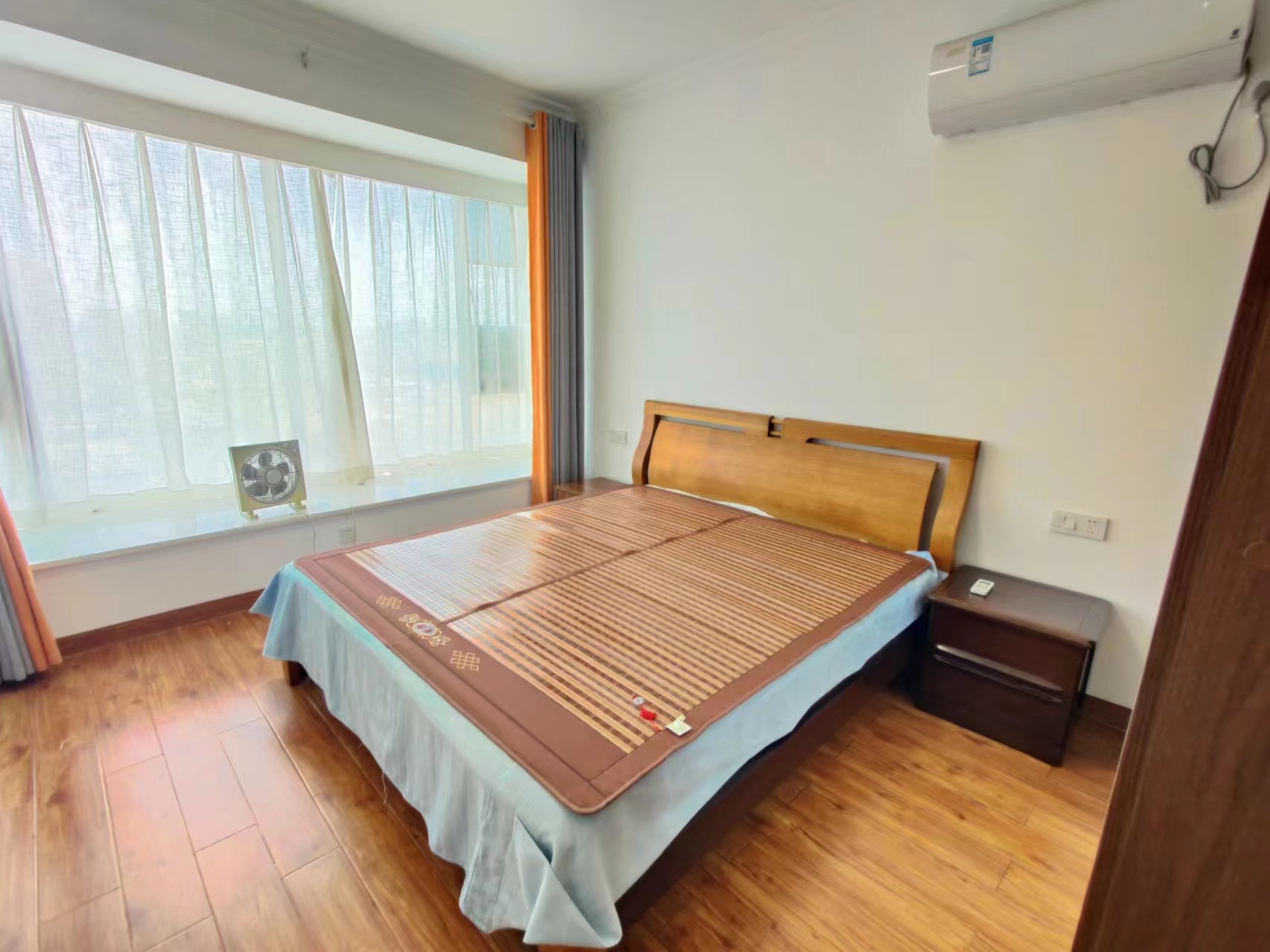 金轮翡翠名园 3室2厅1卫 98.0万 金轮翡翠名园 3室2厅1卫 98.0万室内图