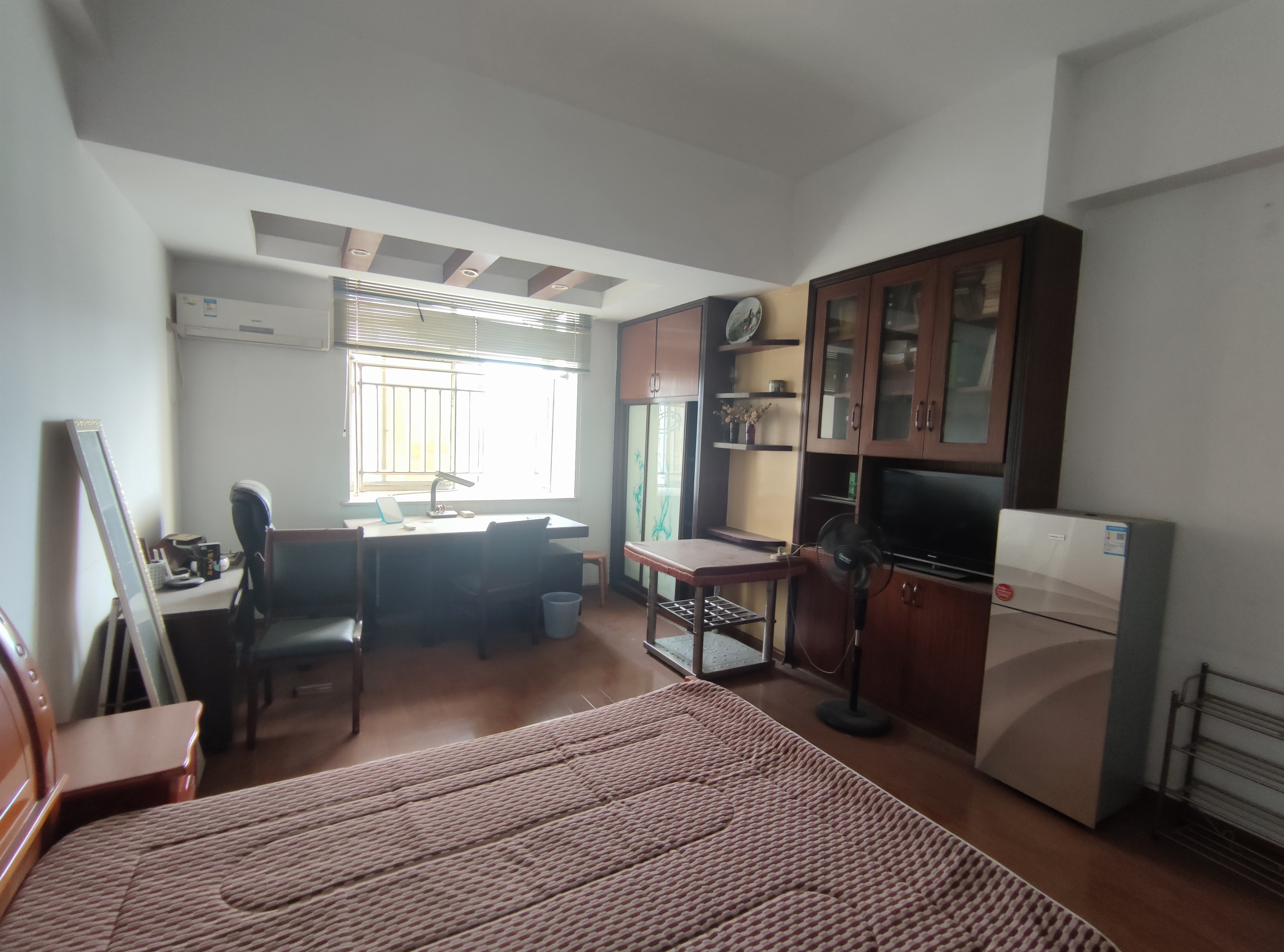 鹏泰国际 0室0厅0卫 800.00元/月 鹏泰国际 0室0厅0卫 800.00元/月室内图