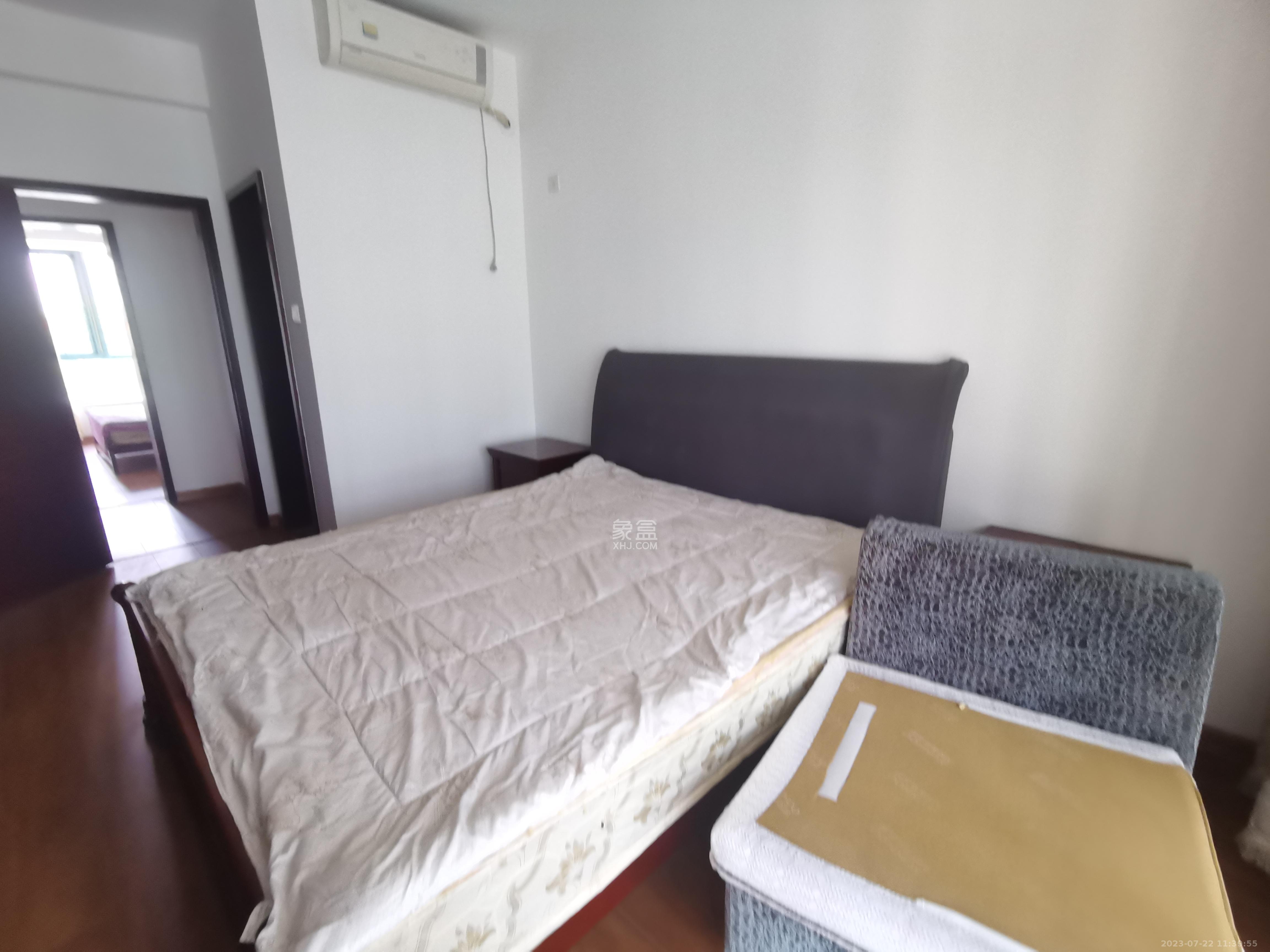 滨江金座  3室2厅1卫   3800.00元/月室内图