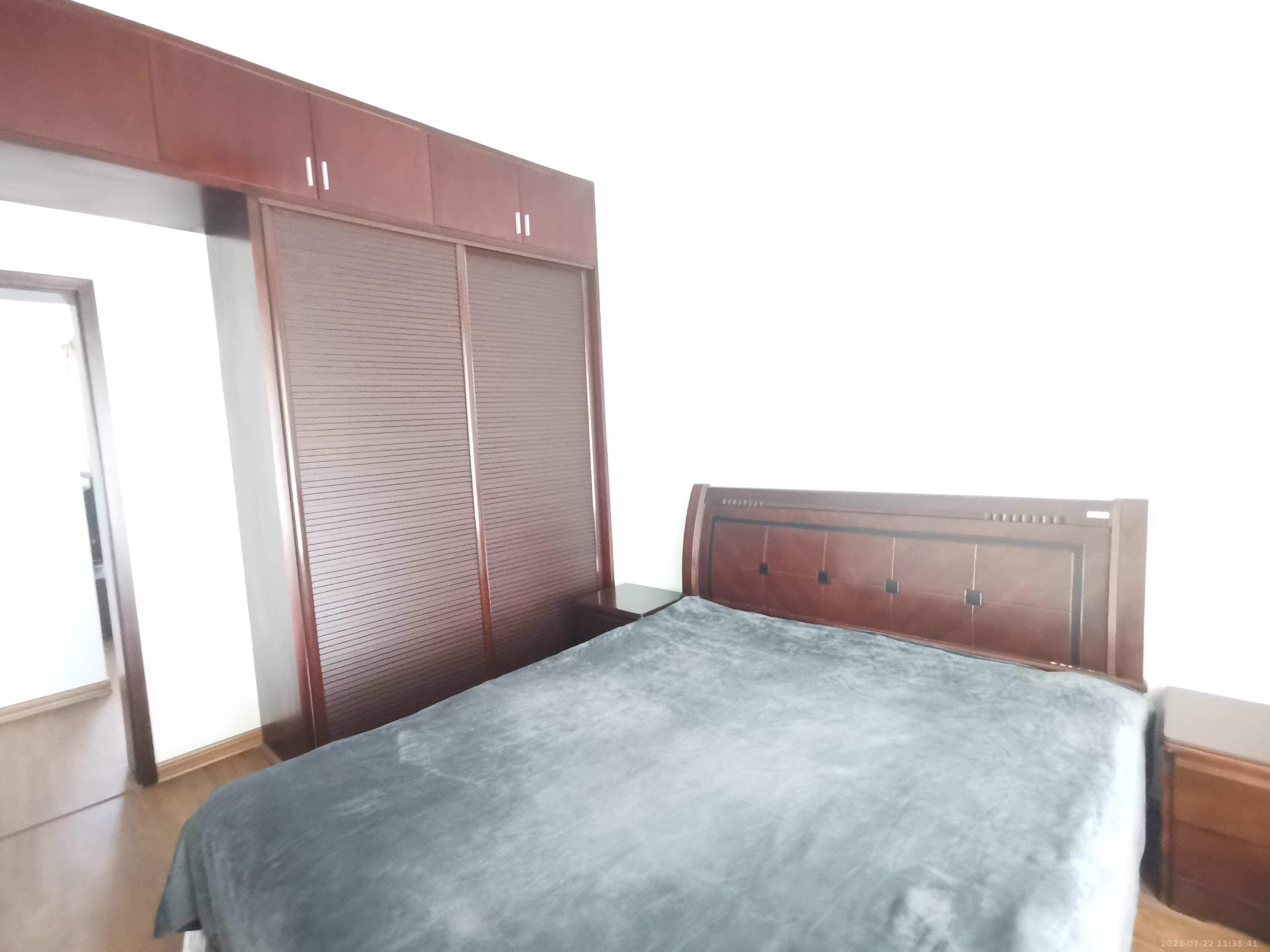 滨江金座  3室2厅1卫   3800.00元/月室内图