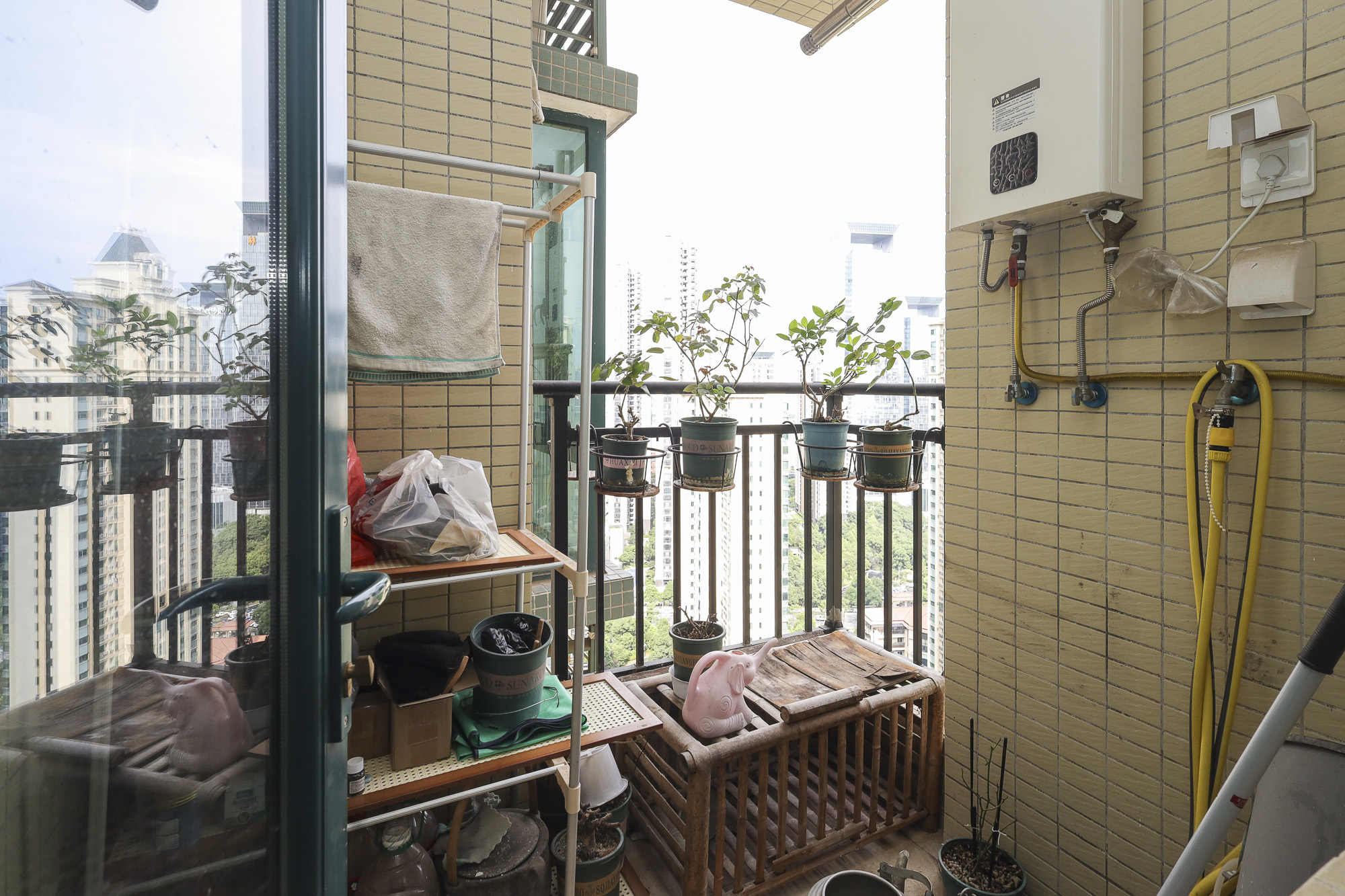 恒大御景湾  3室2厅1卫   190.00万阳台