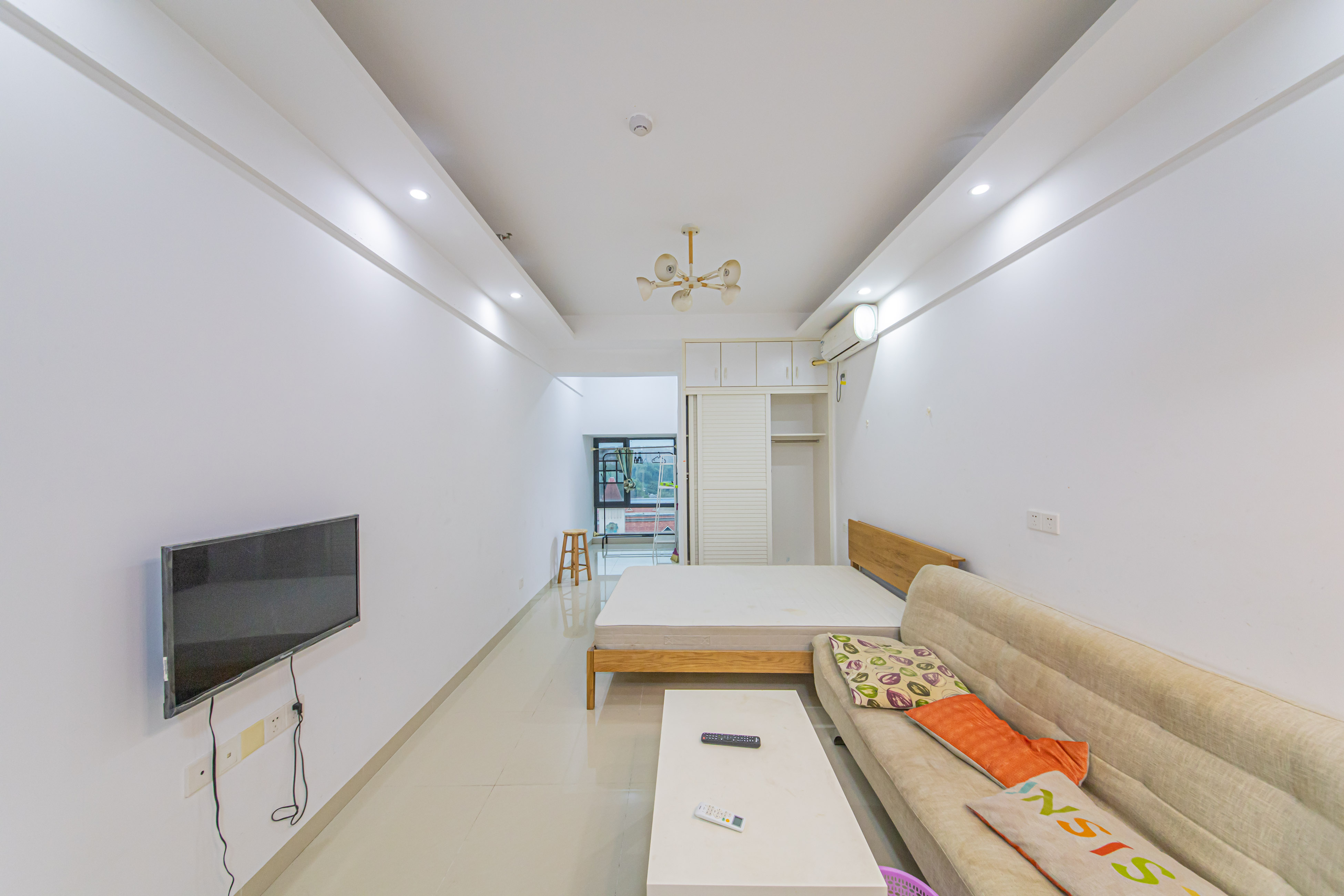 中建芙蓉嘉苑  1室1厅1卫   28.00万客厅