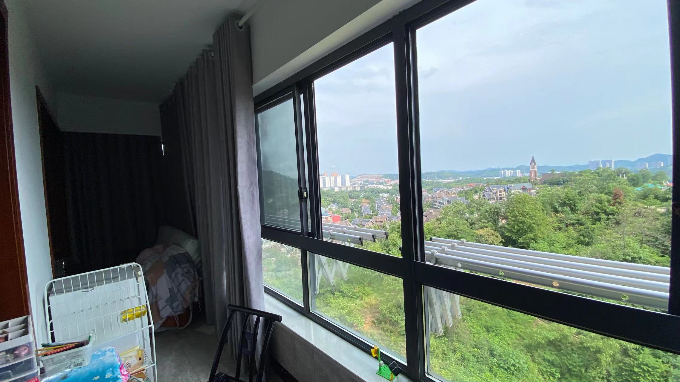 城市公园 5室2厅2卫 75.0万 城市公园 5室2厅2卫 75.0万室内图