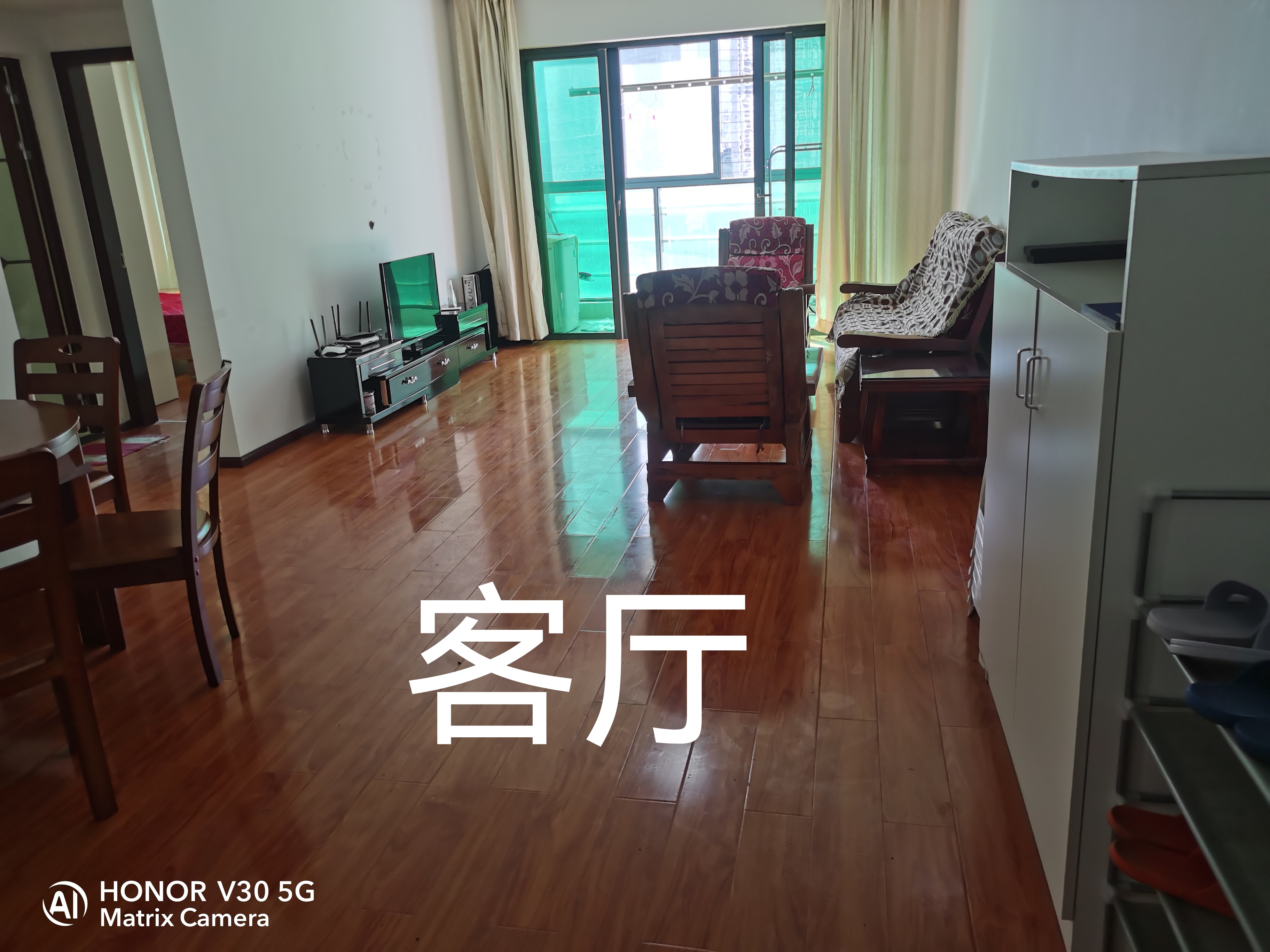中天会展城A区  1室1厅1卫   2500.00元/月室内图1