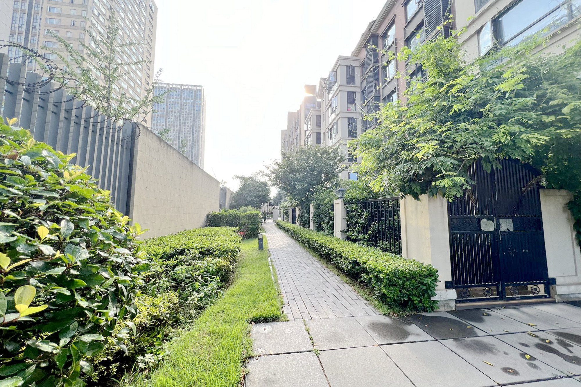 万科魅力之城非凡里  4室2厅2卫   198.00万其他